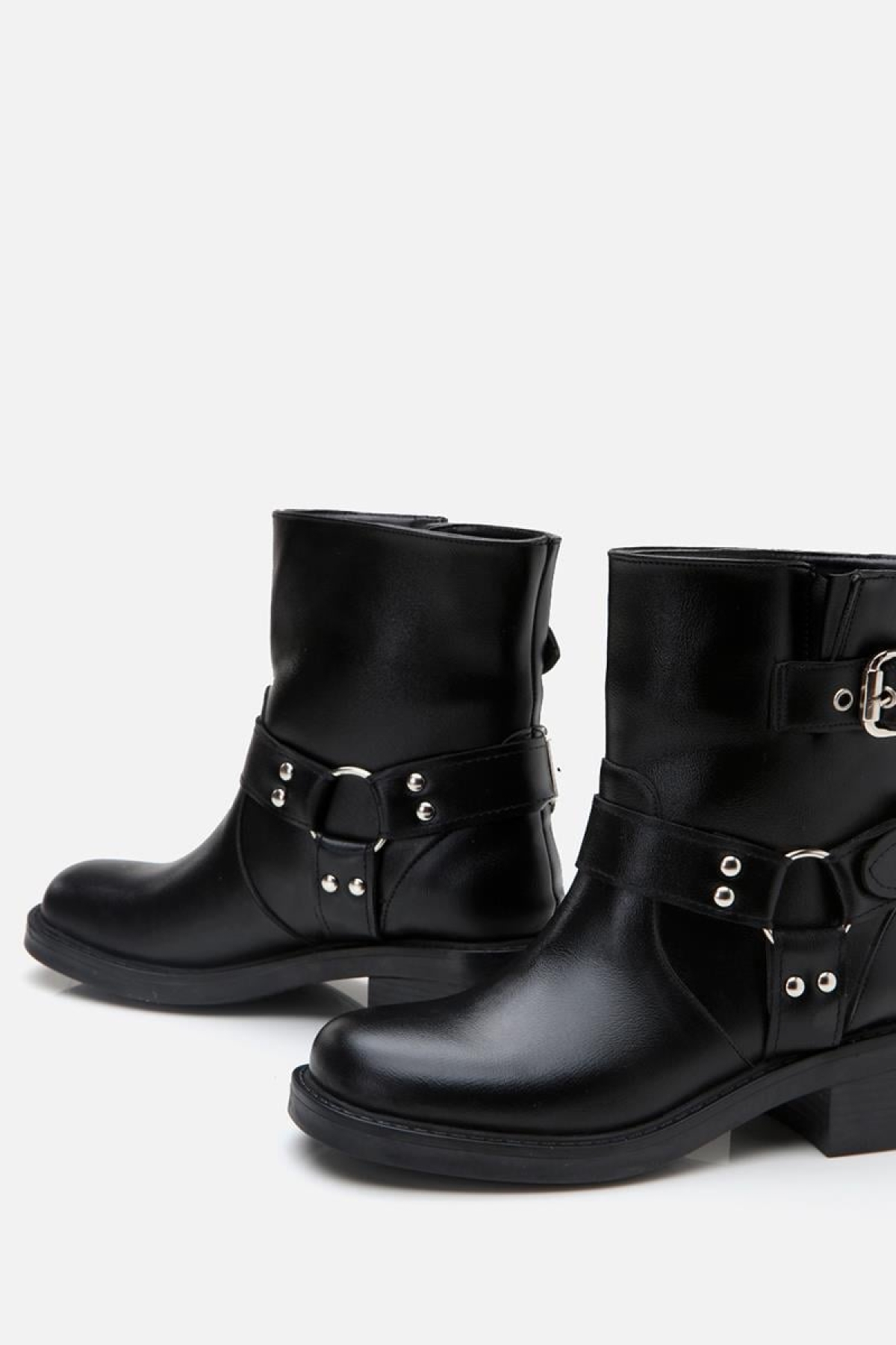 Siyah Kadın Tokalı Düz Bot - Görsel 6
