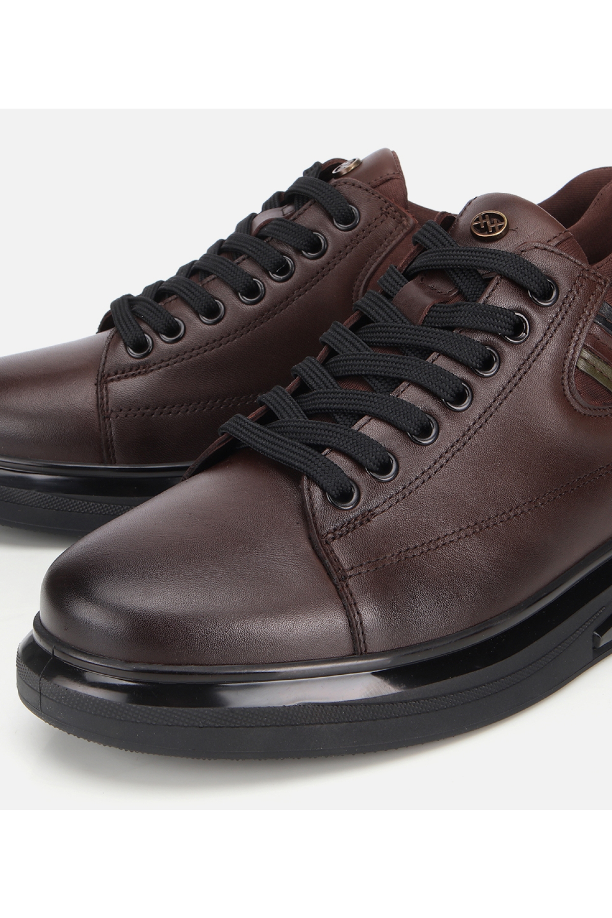 Erkek Deri Kahverengi Yumuşak Dokulu Esnek Tabanlı Spor Ayakkabı - Görsel 4