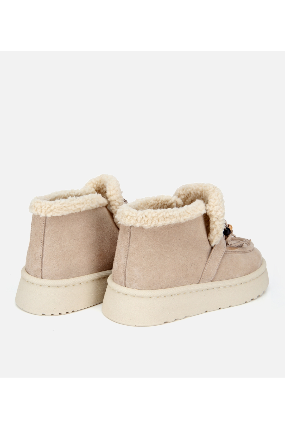 Kadın Süet Deri Bej İçi Kürklü Saçaklı Püskül Detaylı Düz Bot - Görsel 6