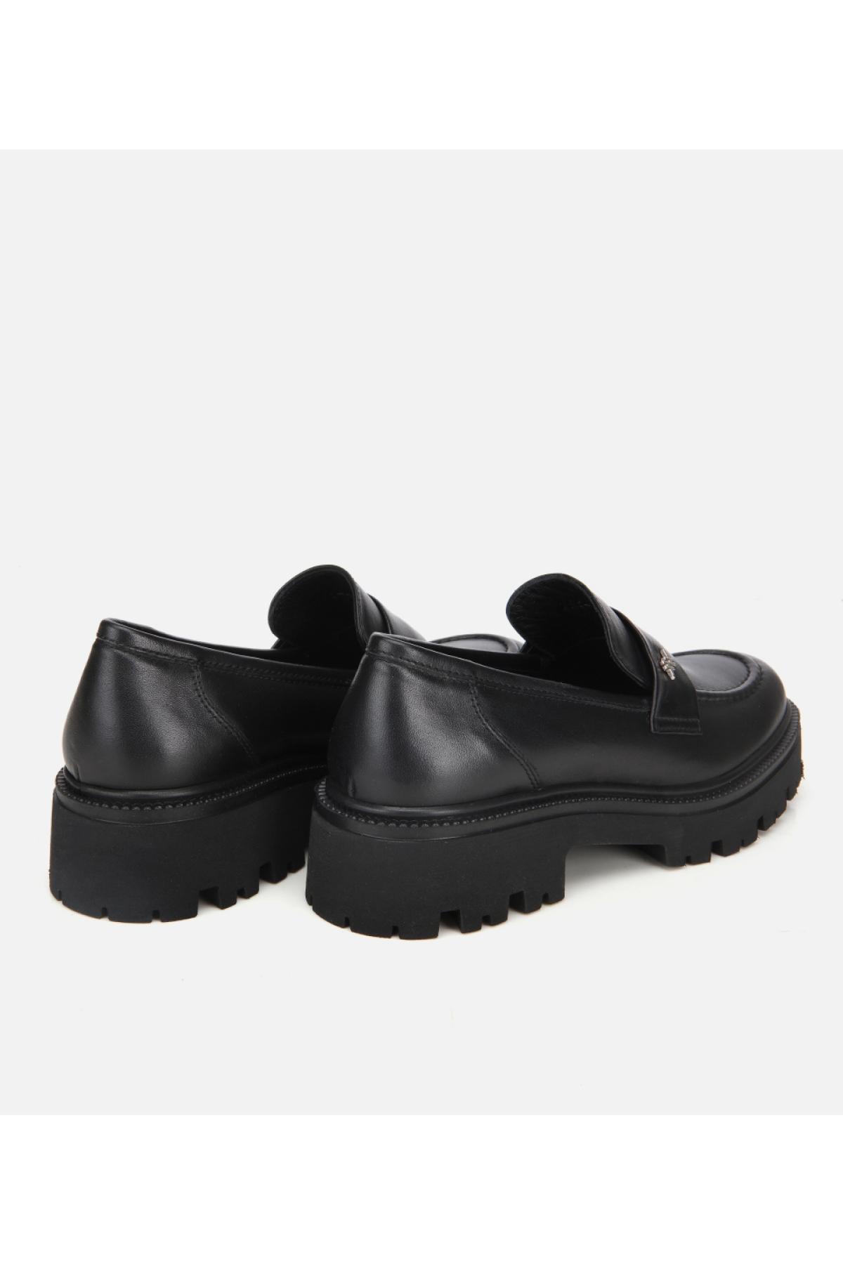 Kadın Deri Siyah Kalın Tabanlı Klasik Loafer - Görsel 5