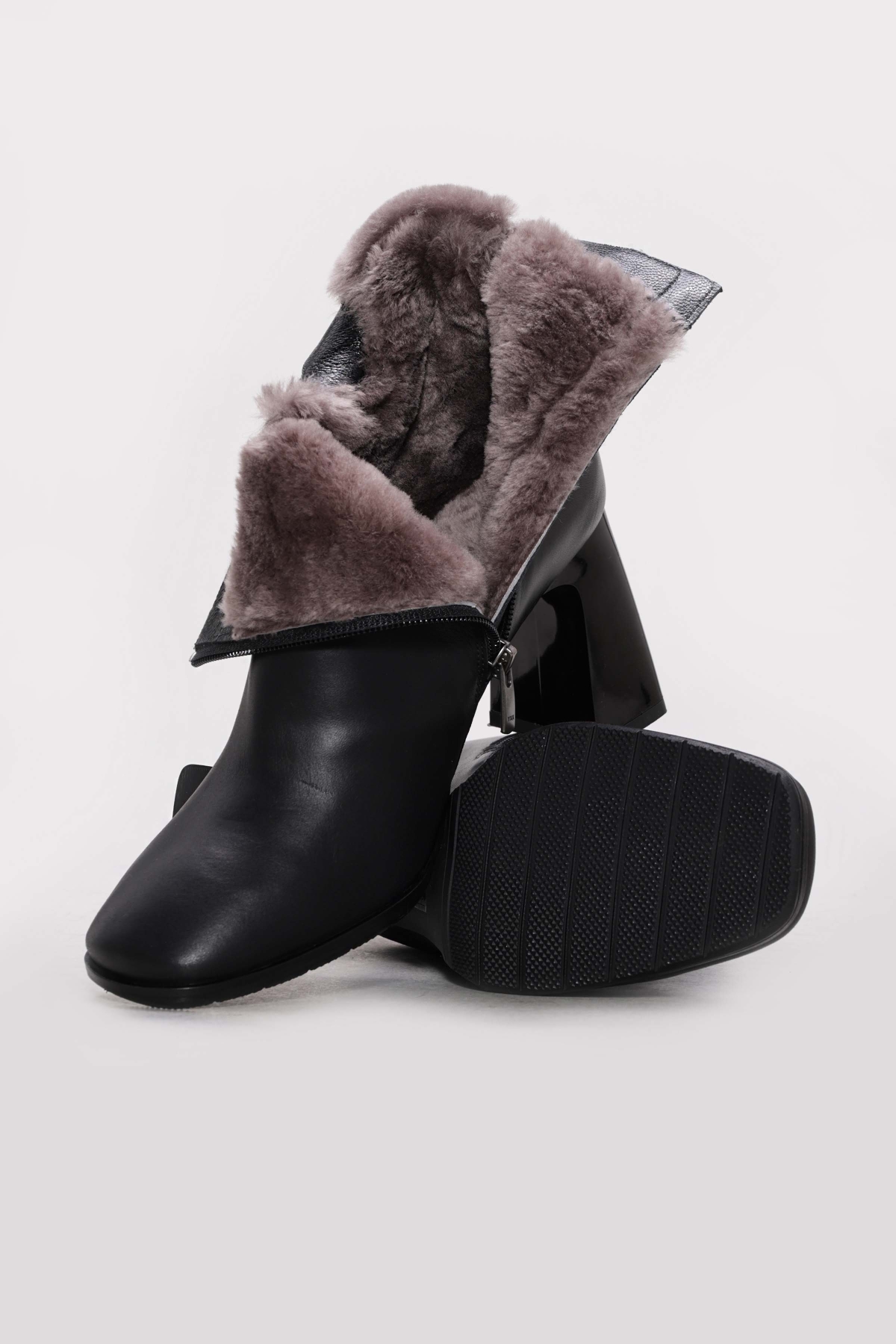 Hakiki Deri Kürklü Kadın Klasik Bot 264KZA682 - Görsel 4