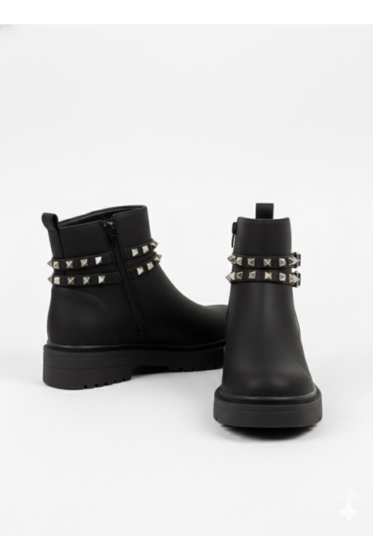 209140 Siyah Zımba Detaylı Femuarlı Kadın Bot - Görsel 3