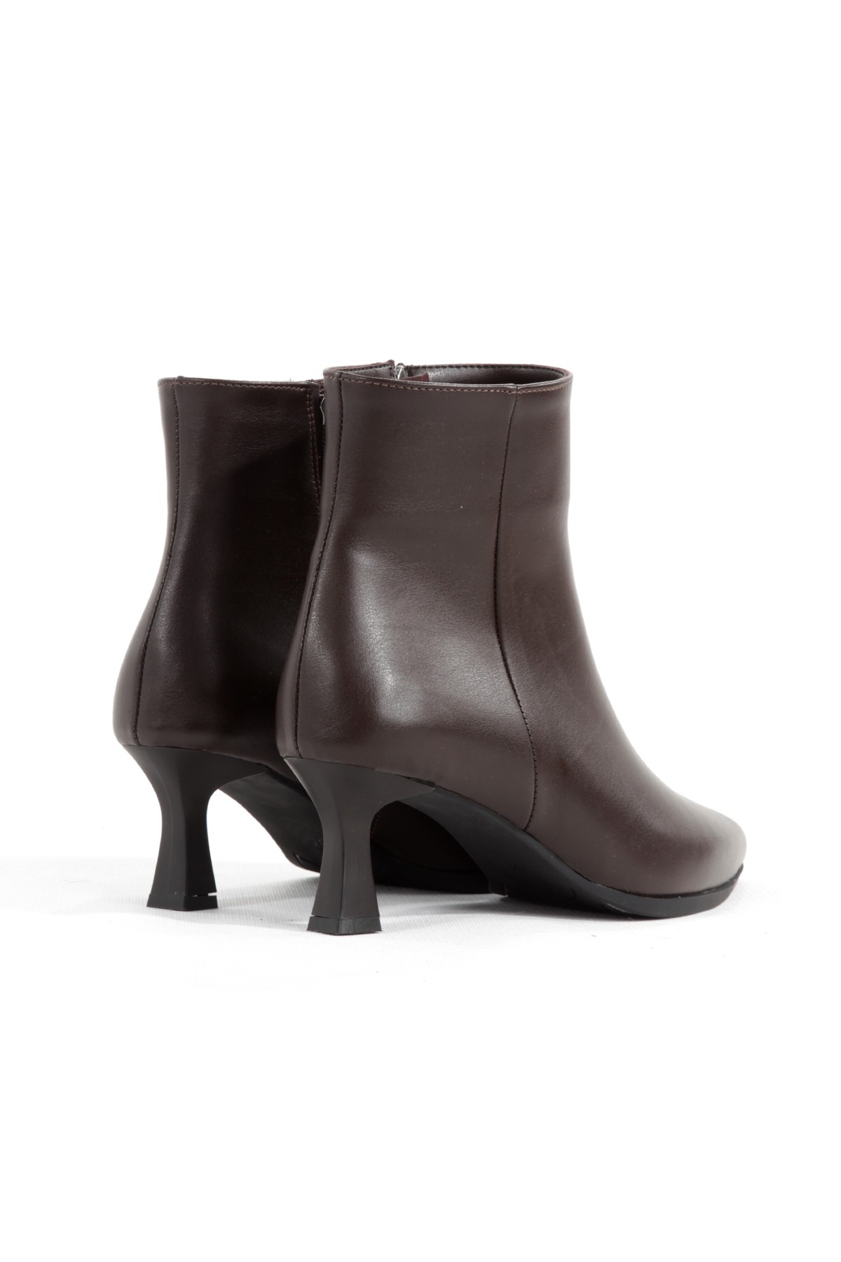 Koyu Kahve Rengi Kısa Kadeh Topuklu Kadın Bot Kurabe - Görsel 5