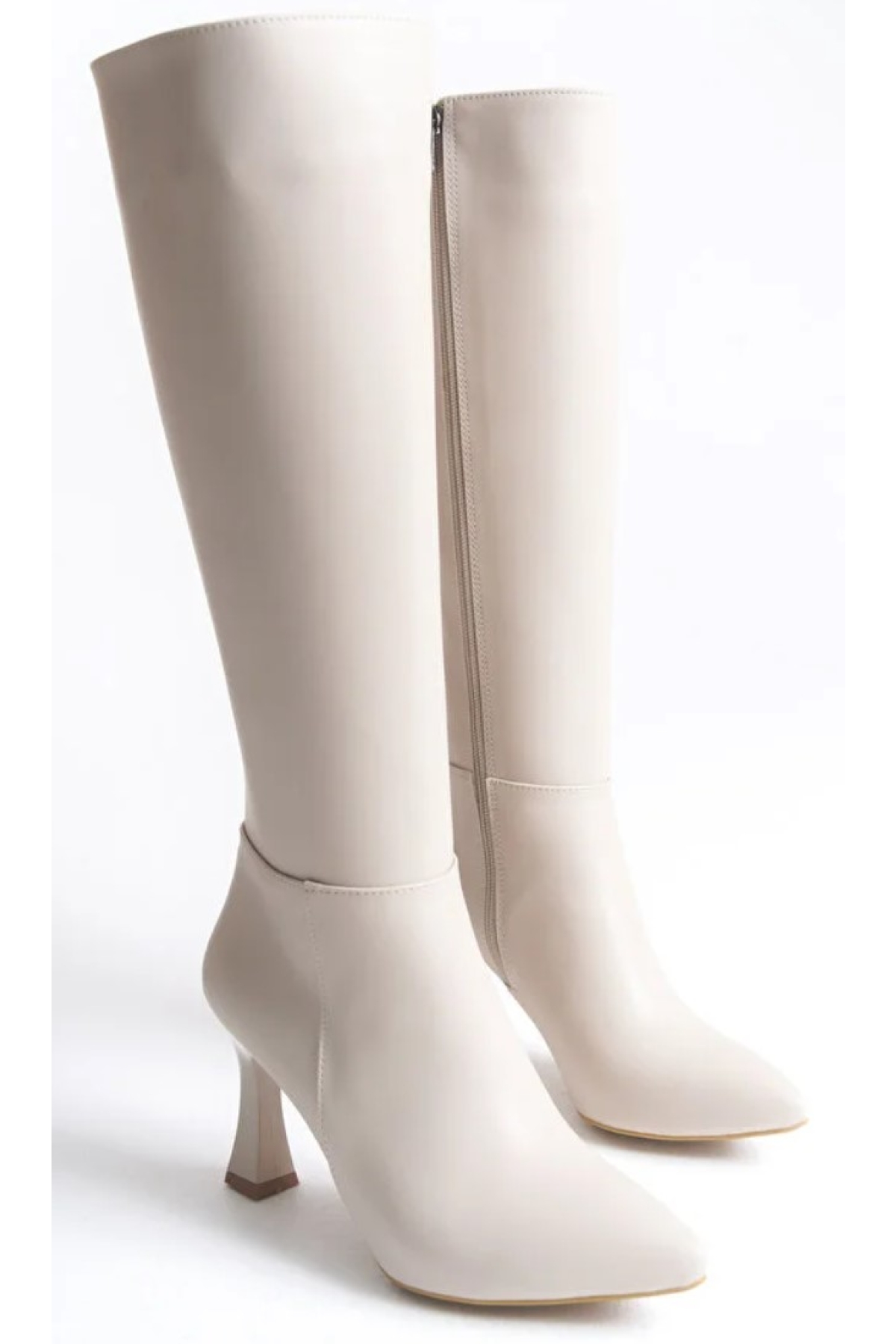 Diz Altı Topuklu Sivri Burun Kadın Çizme - Görsel 4