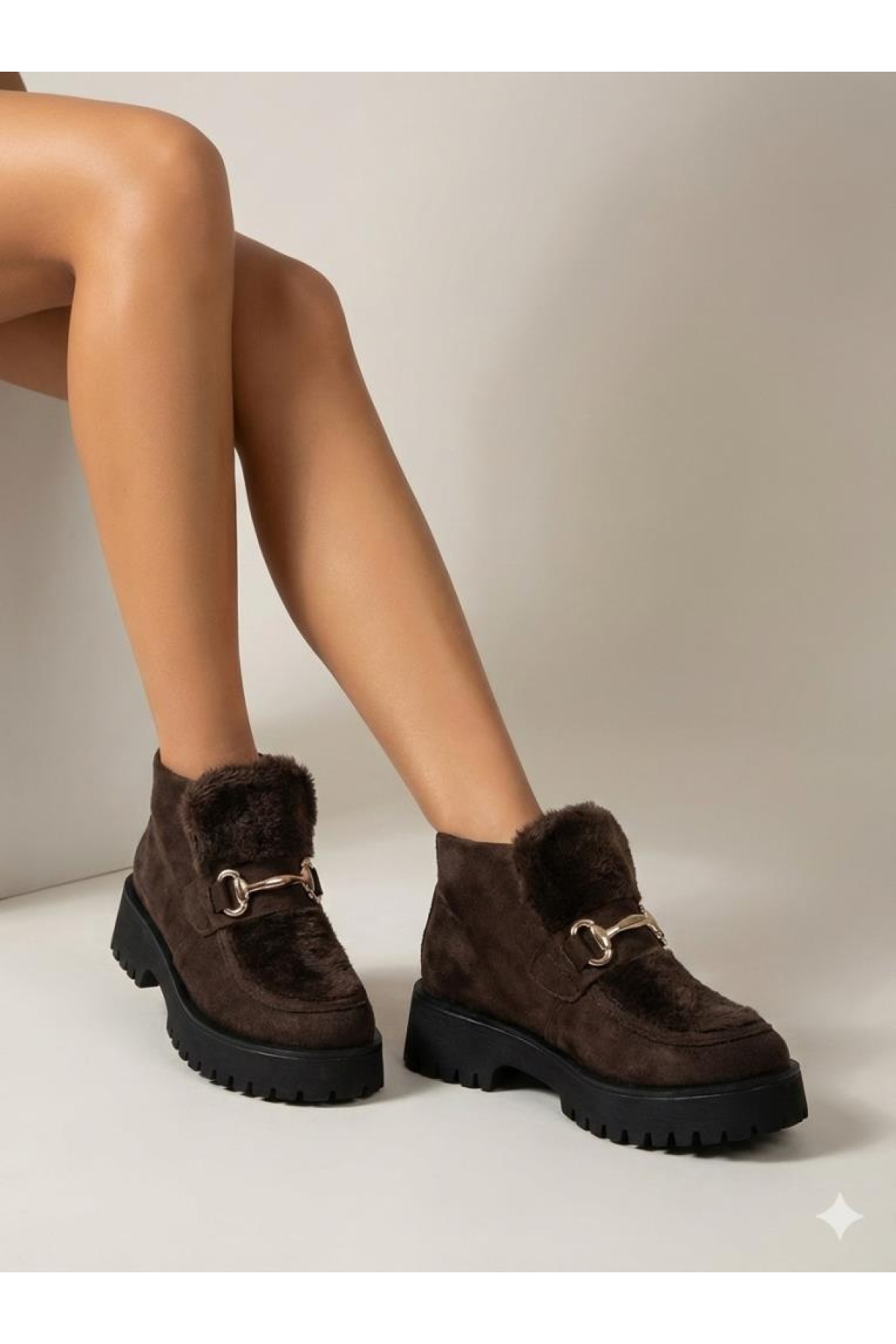 572463 Fermuarlı Kürklü Kadın Günlük Bot - Görsel 3