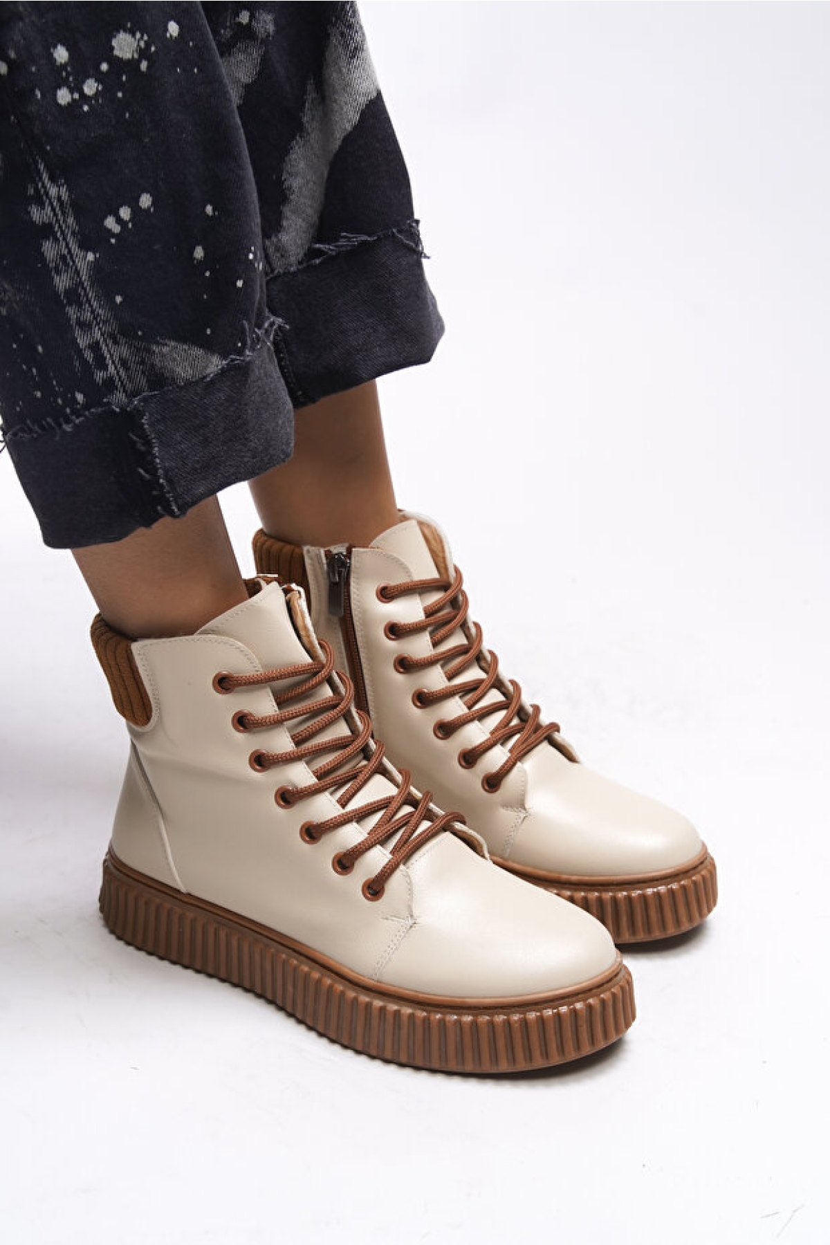 Dhaeleth Kadın Bot 0012401 Günlük - Görsel 2