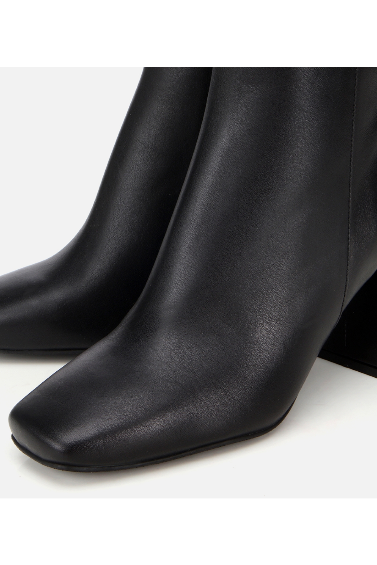 Kadın Deri Siyah Küt Burunlu Topuklu Bot - Görsel 4