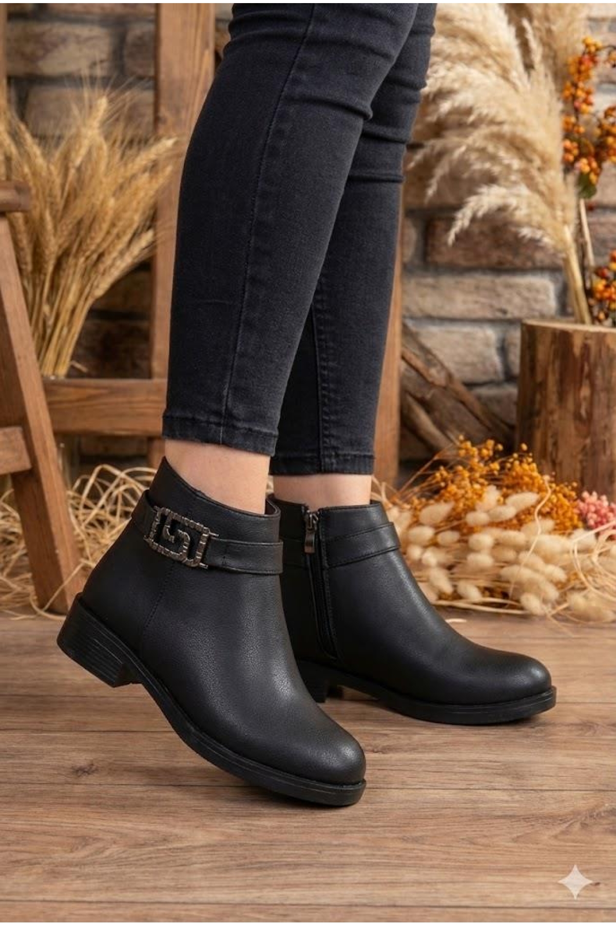 16142 Rahat Toka Detaylı Kaymaz Taban Sıcak Astar Kadın Bot - Görsel 4