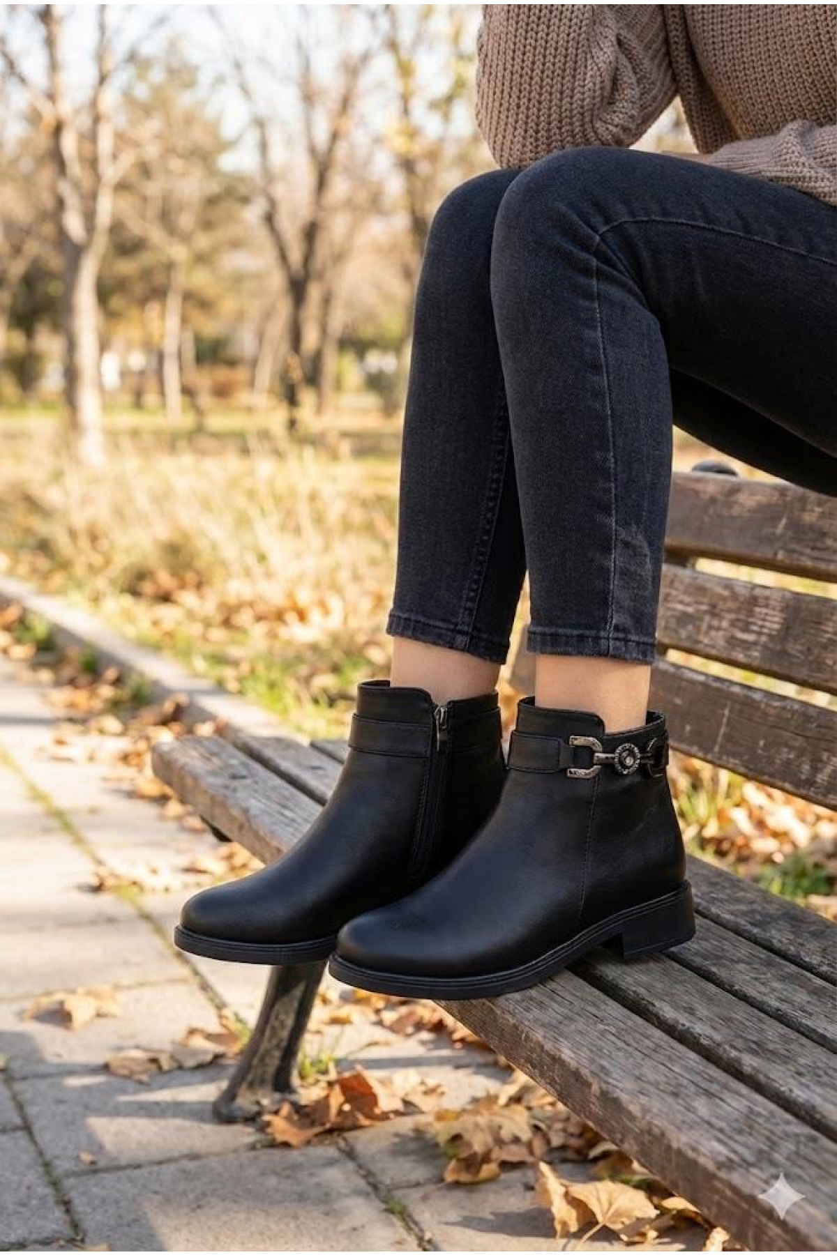 1091 Rahat Toka Detaylı Kaymaz Taban Sıcak Astar Kadın Bot - Görsel 4
