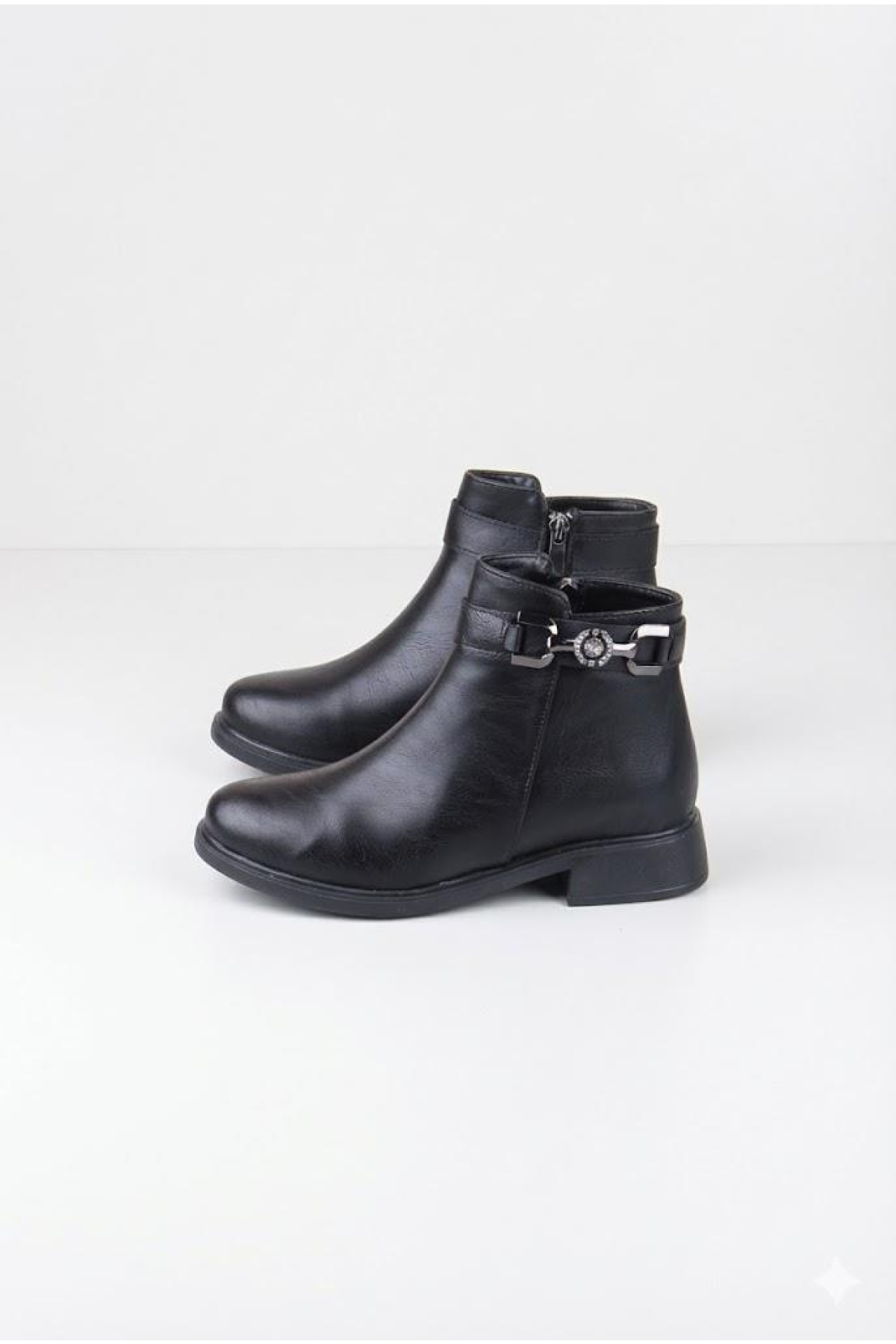 1091 Rahat Toka Detaylı Kaymaz Taban Sıcak Astar Kadın Bot - Görsel 9