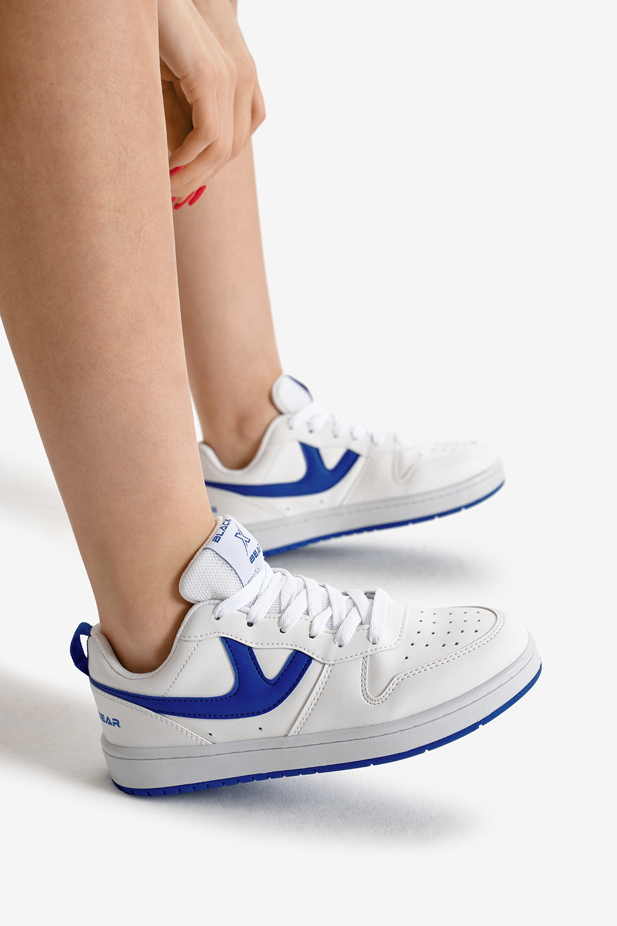 Kadın Beyaz Sax Termo Taban Şerit Detaylı Bağcıklı Spor Ayakkabı - Görsel 2