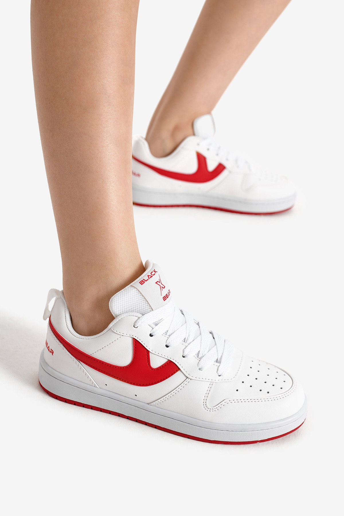 Kadın Beyaz Termo Taban Şerit Detaylı Bağcıklı Spor Ayakkabı - Görsel 2