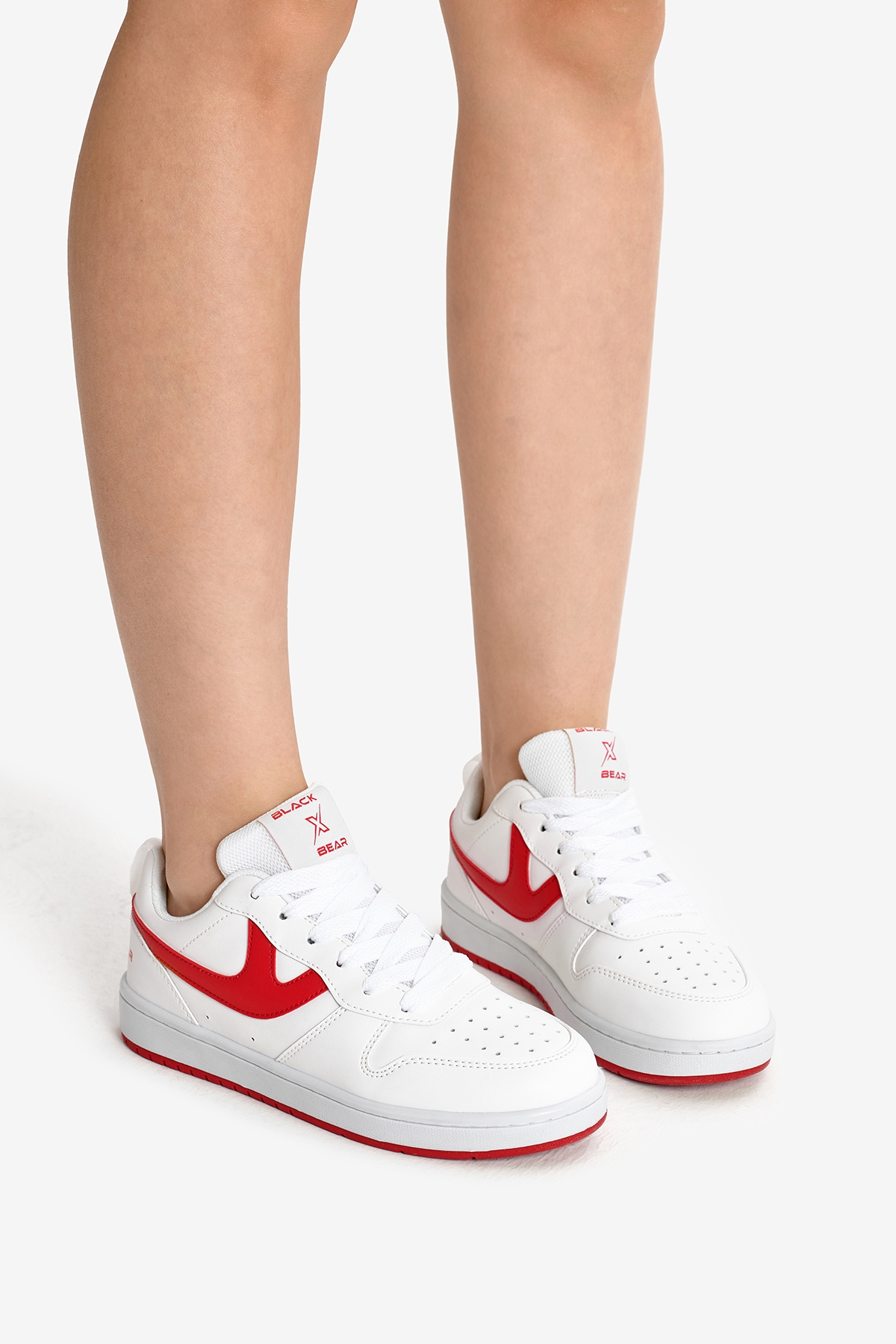 Kadın Beyaz Termo Taban Şerit Detaylı Bağcıklı Spor Ayakkabı - Görsel 3