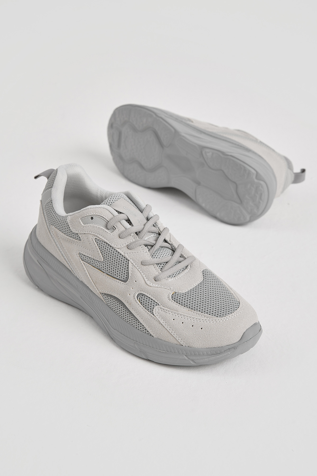 Erkek Gri Faylon Taban Nefes Alabilen Kumaş Reflektörlü Dalgalı Desenli Spor Ayakkabı - Görsel 3