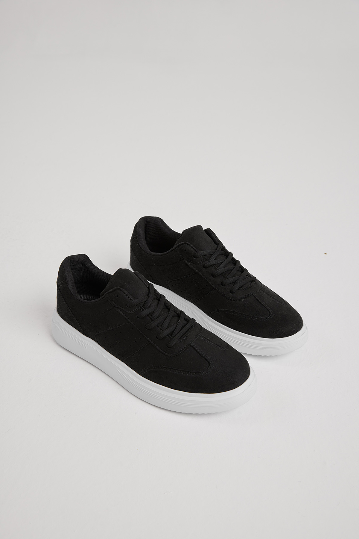 Erkek Siyah Beyaz Kalın Faylon Hafif Taban Bağcıklı Spor Ayakkabı - Görsel 2