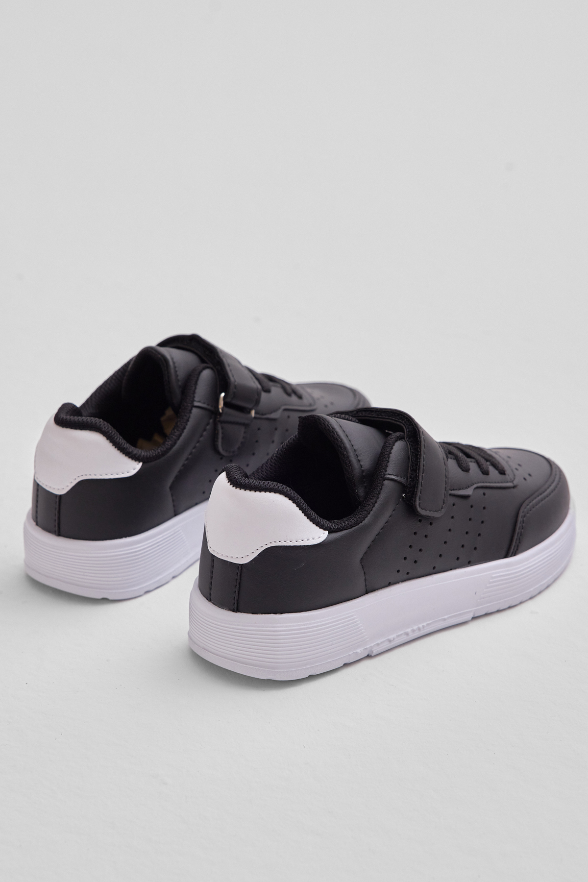 Çocuk Unisex Siyah Beyaz Faylon Hafif Taban Bağcıklı Günlük Spor Ayakkabı - Görsel 5