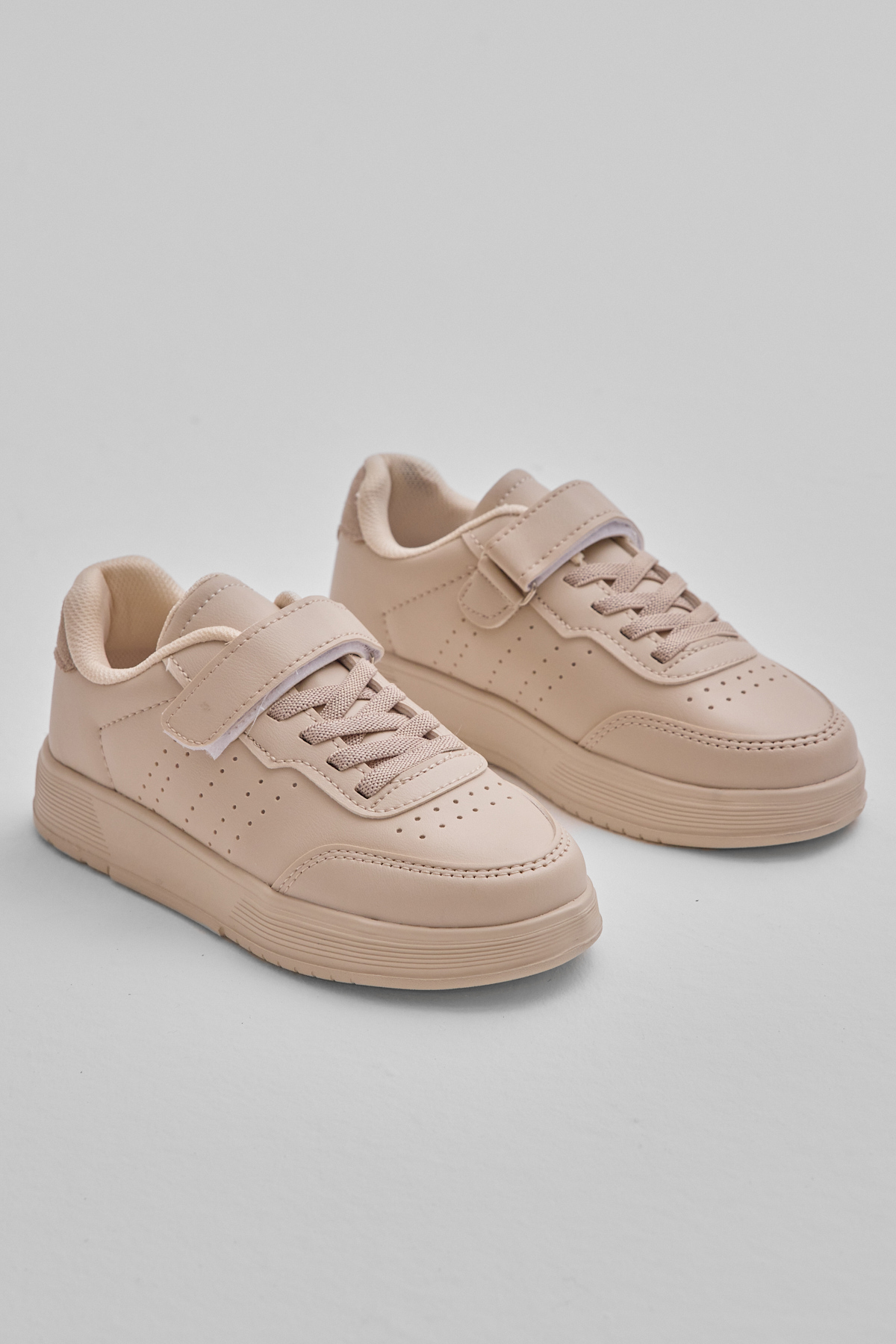 Çocuk Unisex Bej Faylon Hafif Taban Bağcıklı Günlük Spor Ayakkabı - Görsel 4