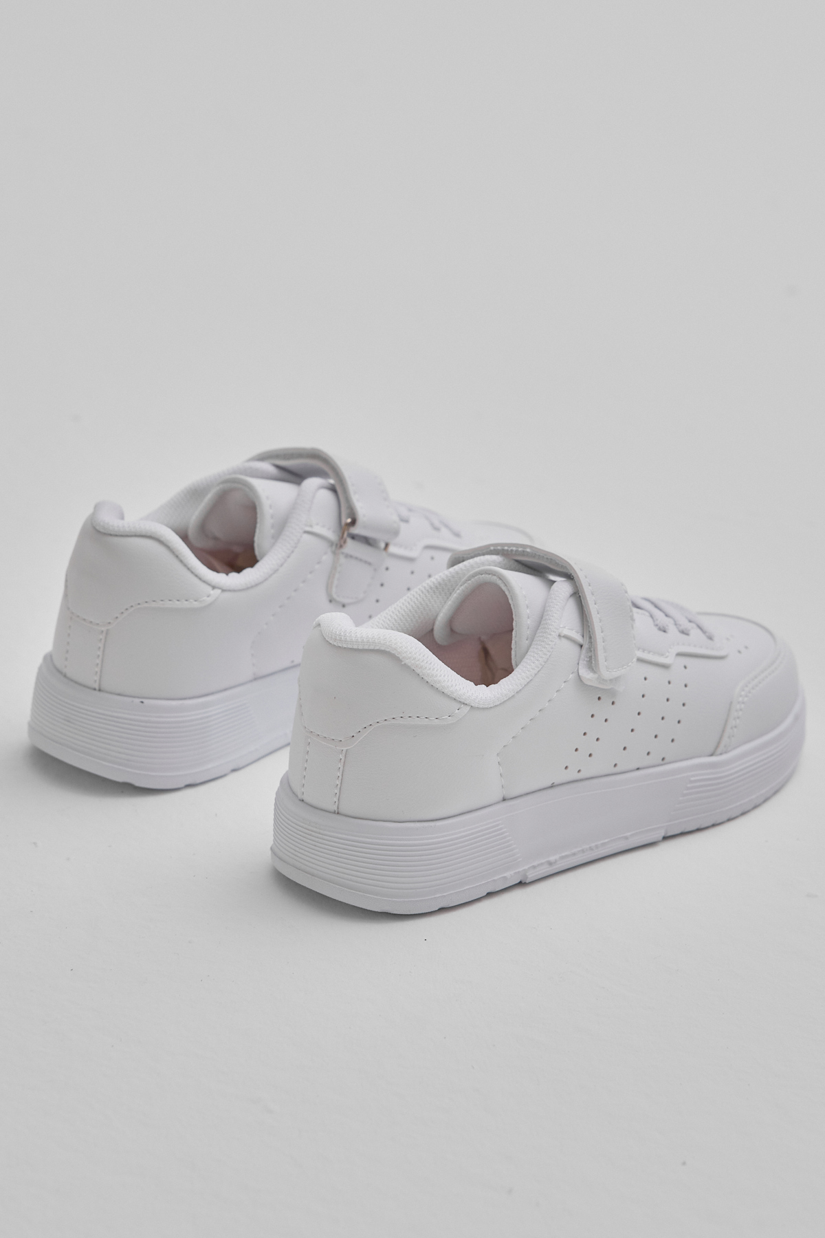 Çocuk Unisex Beyaz Faylon Hafif Taban Bağcıklı Günlük Spor Ayakkabı - Görsel 5