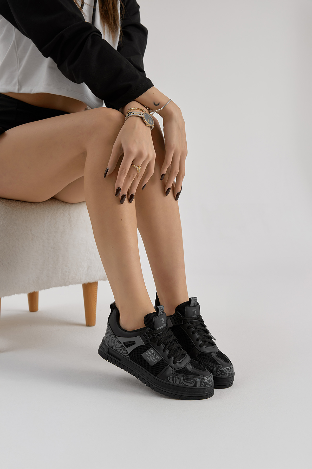 Unisex Siyah Termo Taban Desenli Fileli Bağcıklı Spor Ayakkabı - Görsel 4