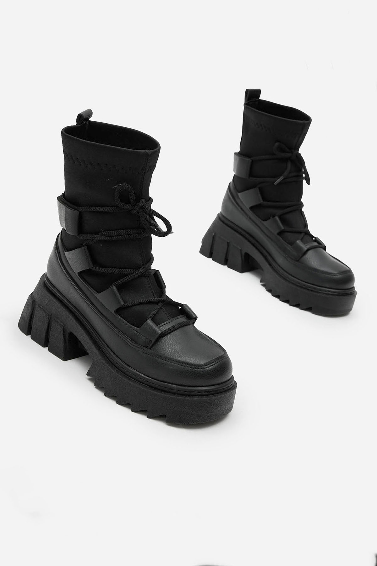 Kadın Siyah Kalın Platform Poli Taban Streç Bağcıklı Bot - Görsel 3