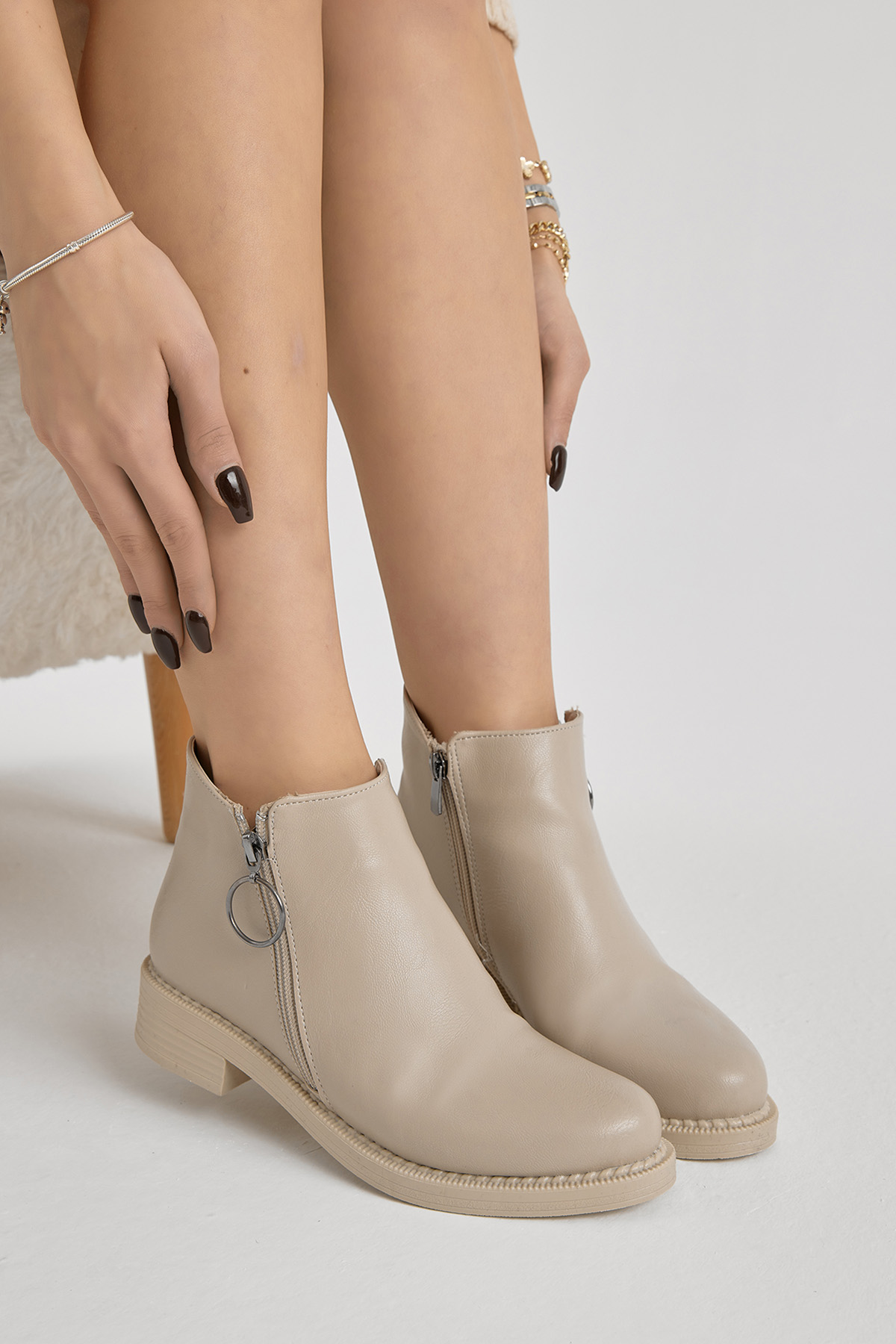 Kadın Bej Cilt Kalın Termo Taban Yanı Fermuar Detaylı Bot - Görsel 2