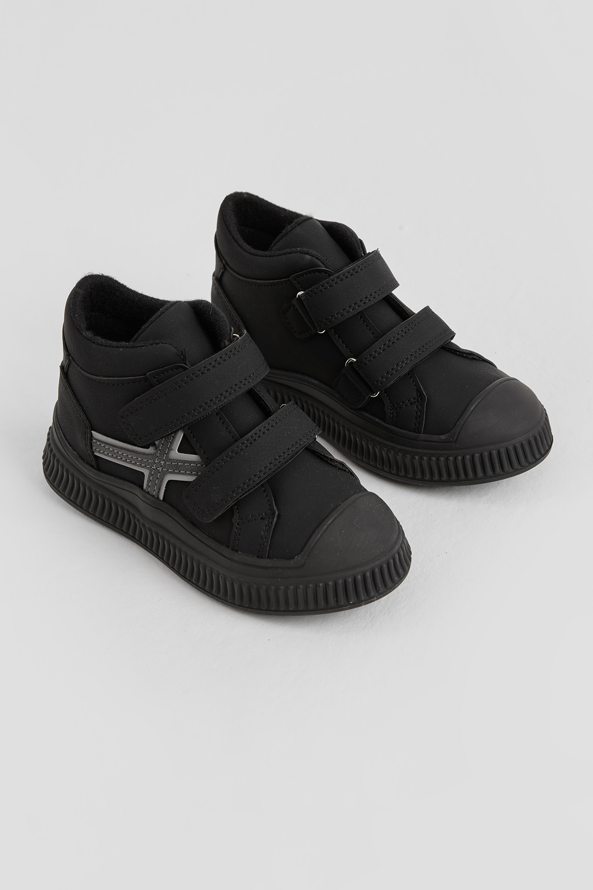 Çocuk Unisex Siyah Esnek Termo Taban Çift Cırtlı Şerit Desenli Spor Kısa Bot - Görsel 4