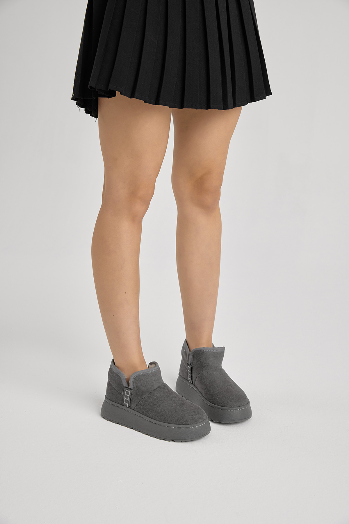 Kadın Füme Kalın Poli Taban İçi Astarlı Süet Görünümlü Günlük Bot - Görsel 4