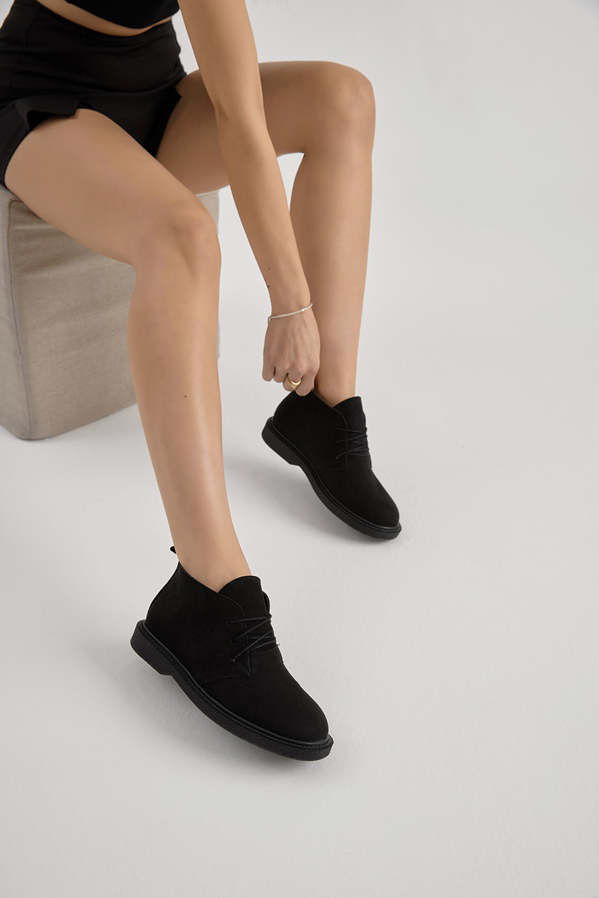 Kadın Siyah Süet Termo Taban Bağcıklı Günlük Bot - Görsel 3