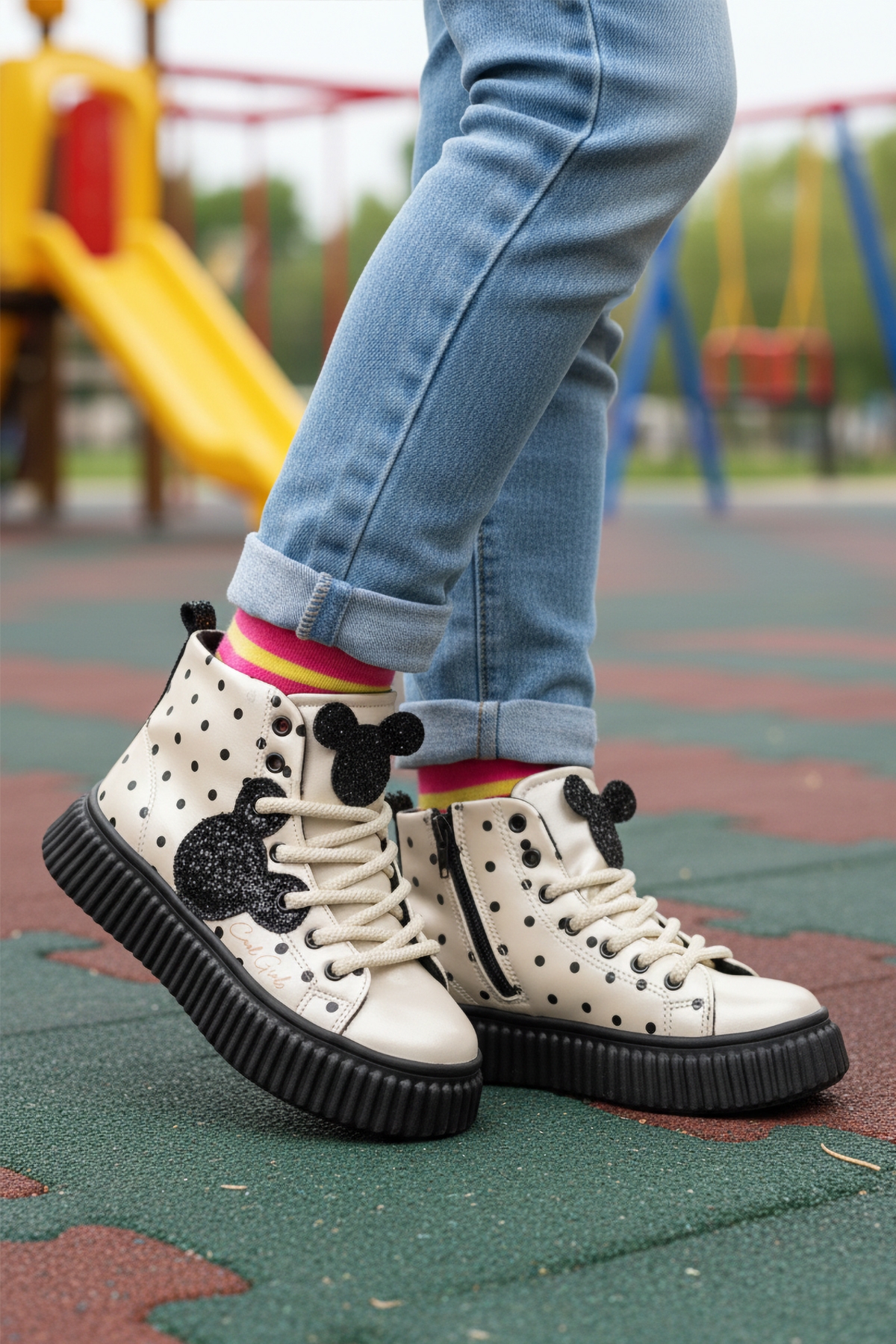 Bej Fermuarlı İçi Polarlı Kaymaz Taban Kız Çocuk Bot Aisha F - Görsel 4