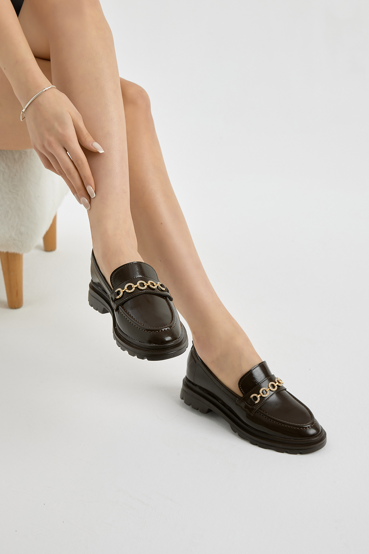 Kadın Kahve Kalın Poli Taban Zincir Aksesuarlı Günlük Loafer - Görsel 4
