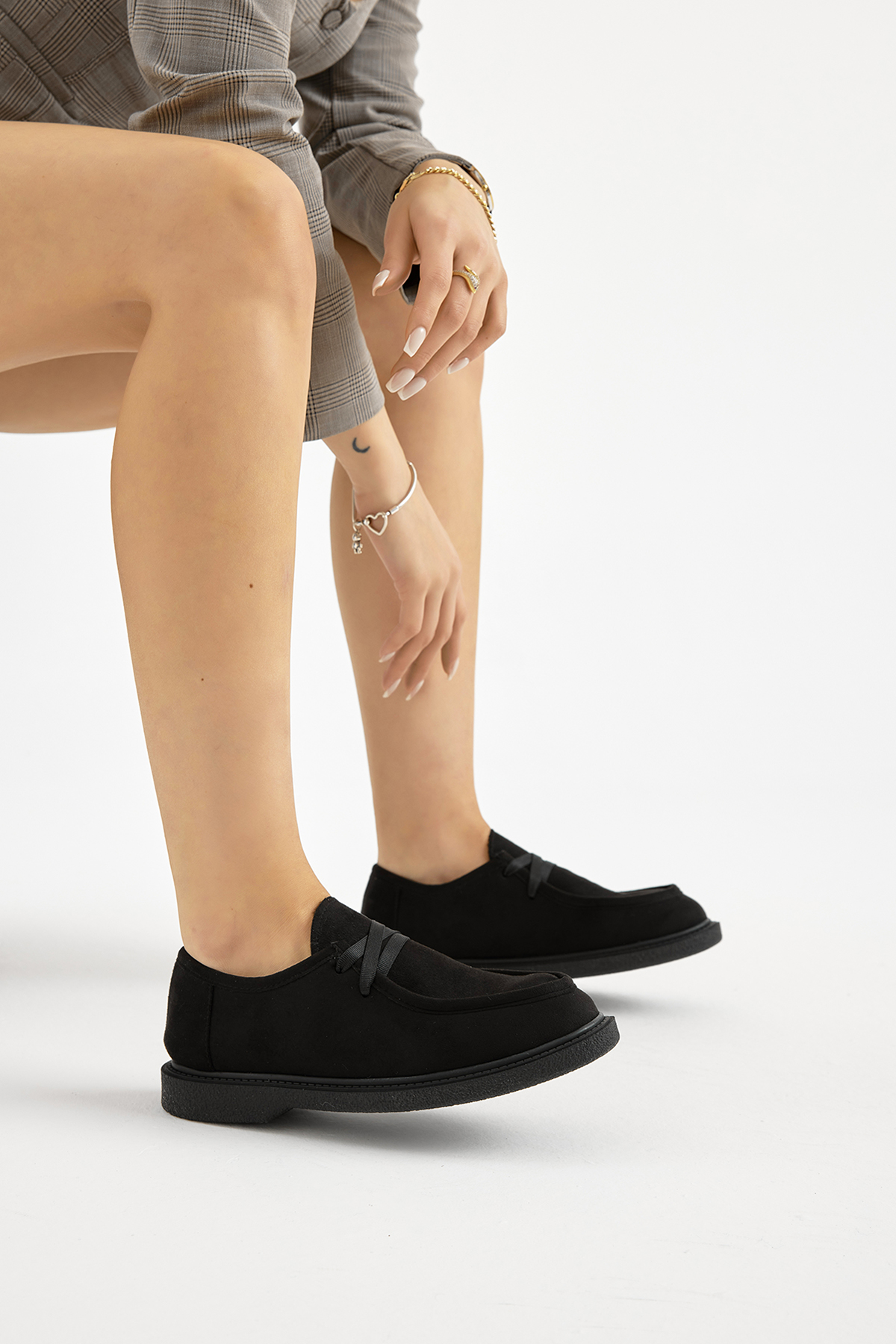 Kadın Siyah Termo Taban Süet Görünümlü Bağcıklı Günlük Loafer - Görsel 5