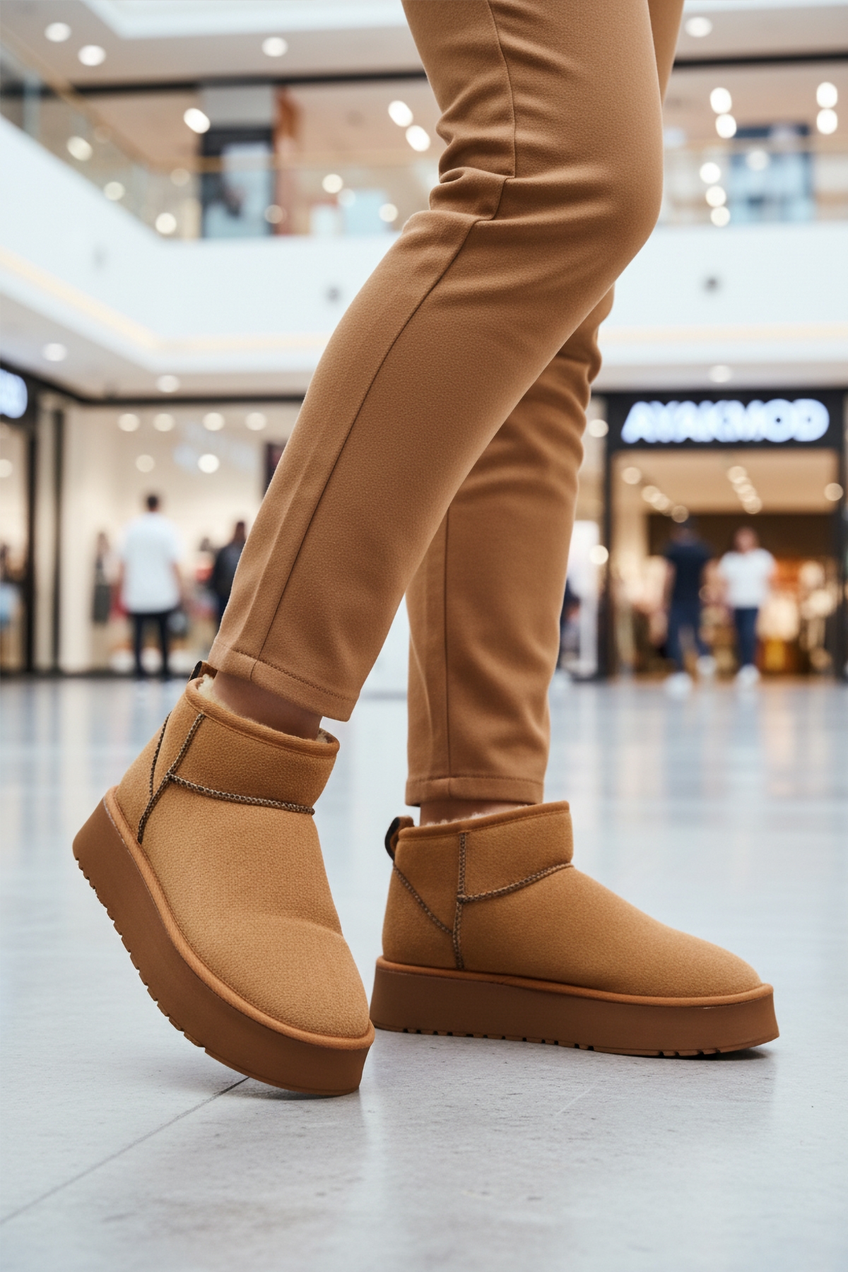 Taba İçi Kürklü Soğuğa Dirençli Kadın Bot U-400 Z - Görsel 4