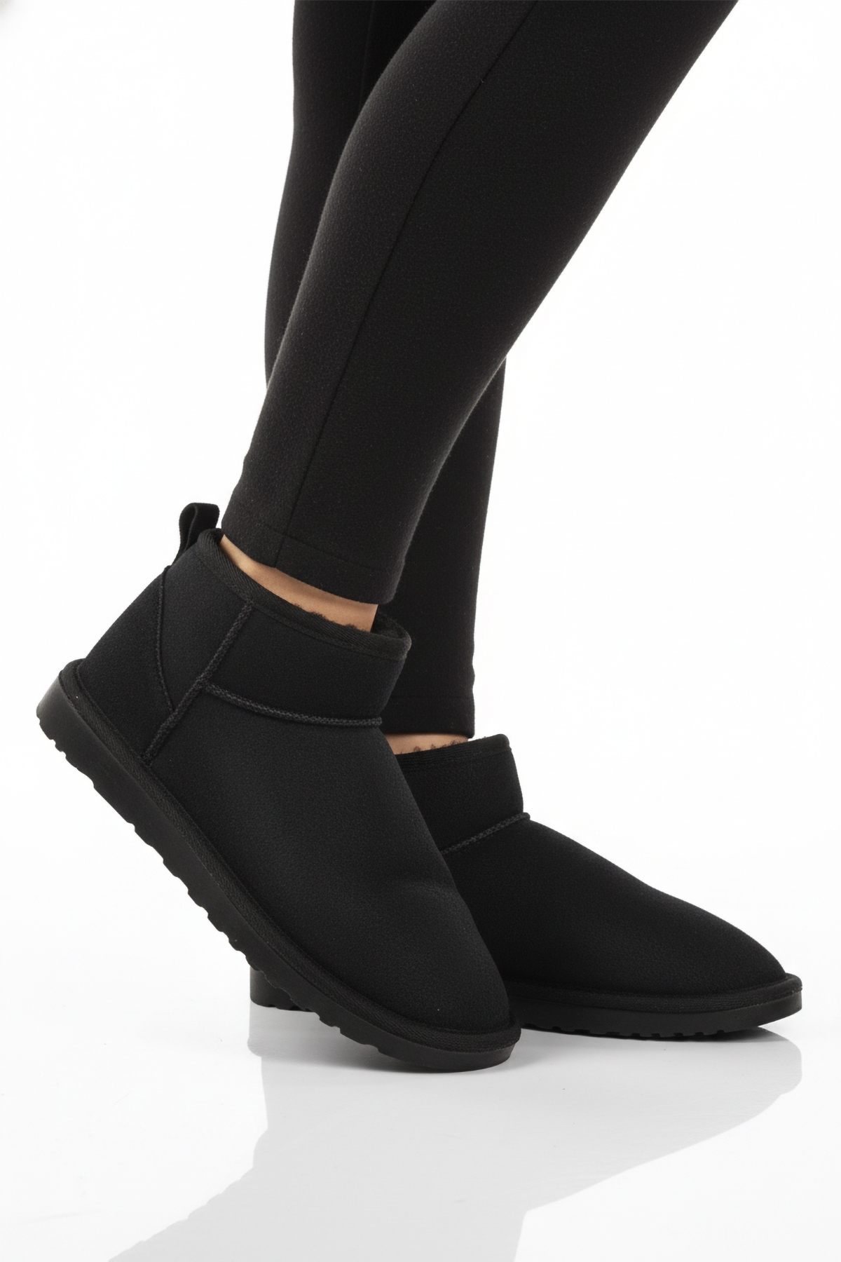 Siyah İçi Kürklü Soğuğa Dirençli Kadın Bot U-19 Z - Görsel 2