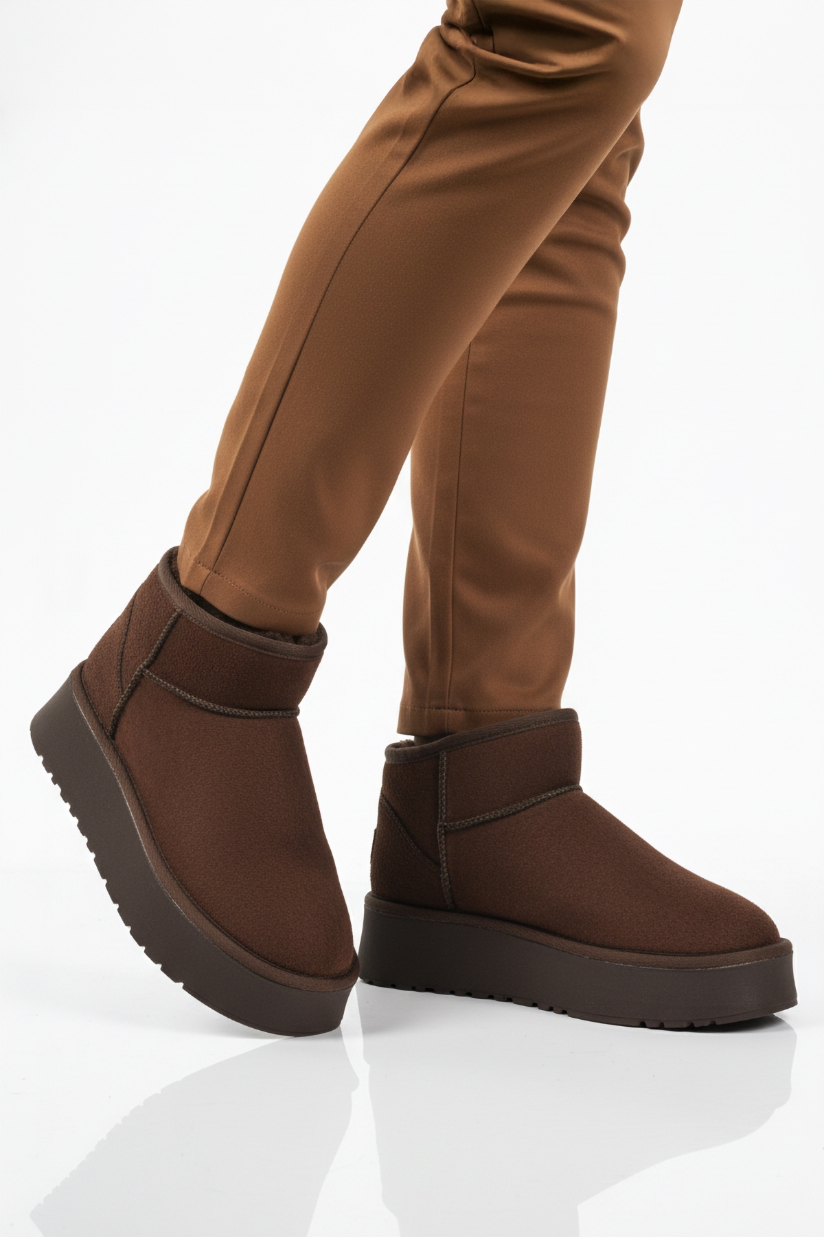 Kahve İçi Kürklü Soğuğa Dirençli Kadın Bot U-400 Z - Görsel 2