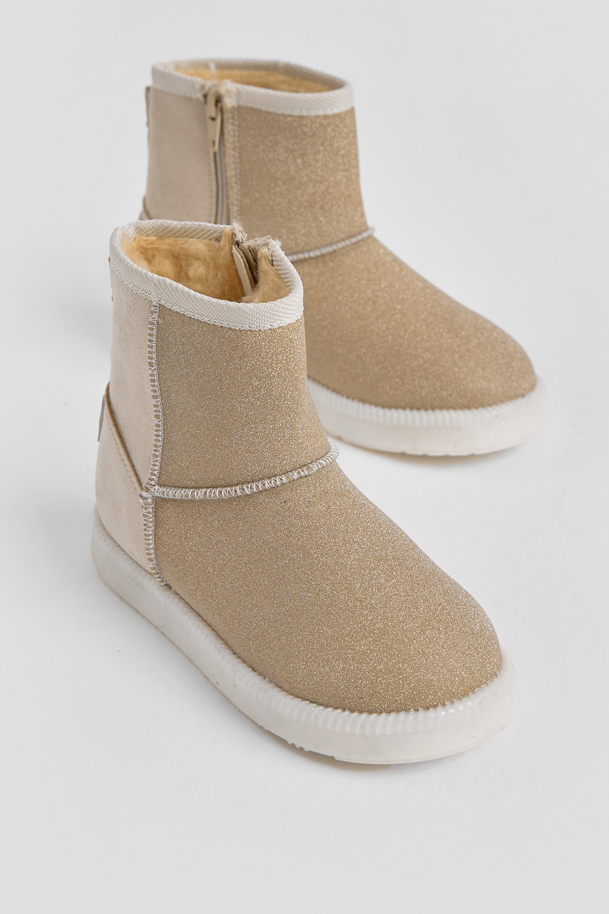 Kız Çocuk Bej Simli Termo Taban Süet Görünümlü İçi Kürklü Kısa Bot - Görsel 2