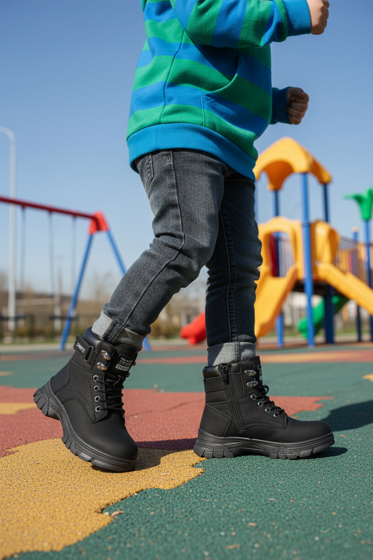 Siyah Zümrüt İçi Polarlı Kaymaz Taban Unisex Çocuk Bot 24035 F - Görsel 4