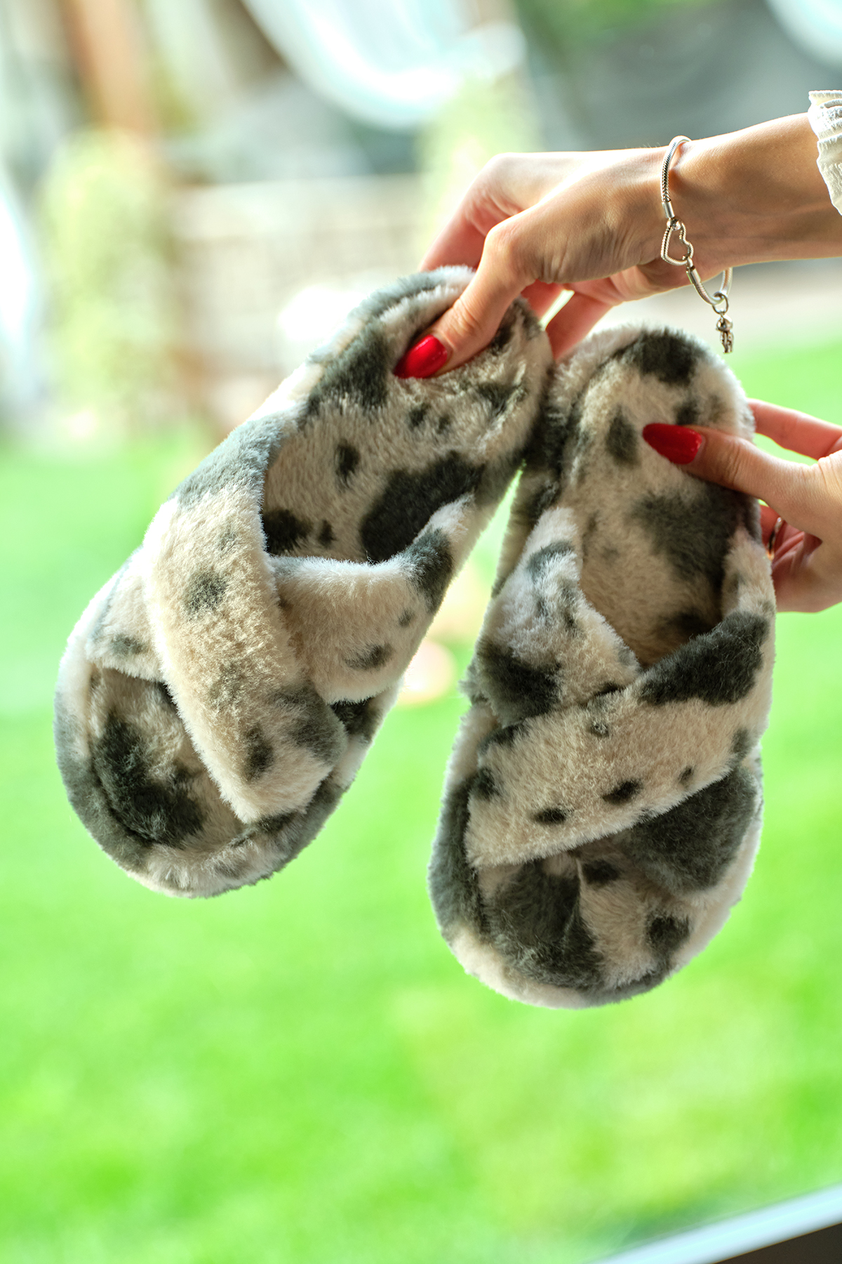 Kadın Su Yeşili Desenli Peluş Çapraz Ev Terliği - Görsel 6