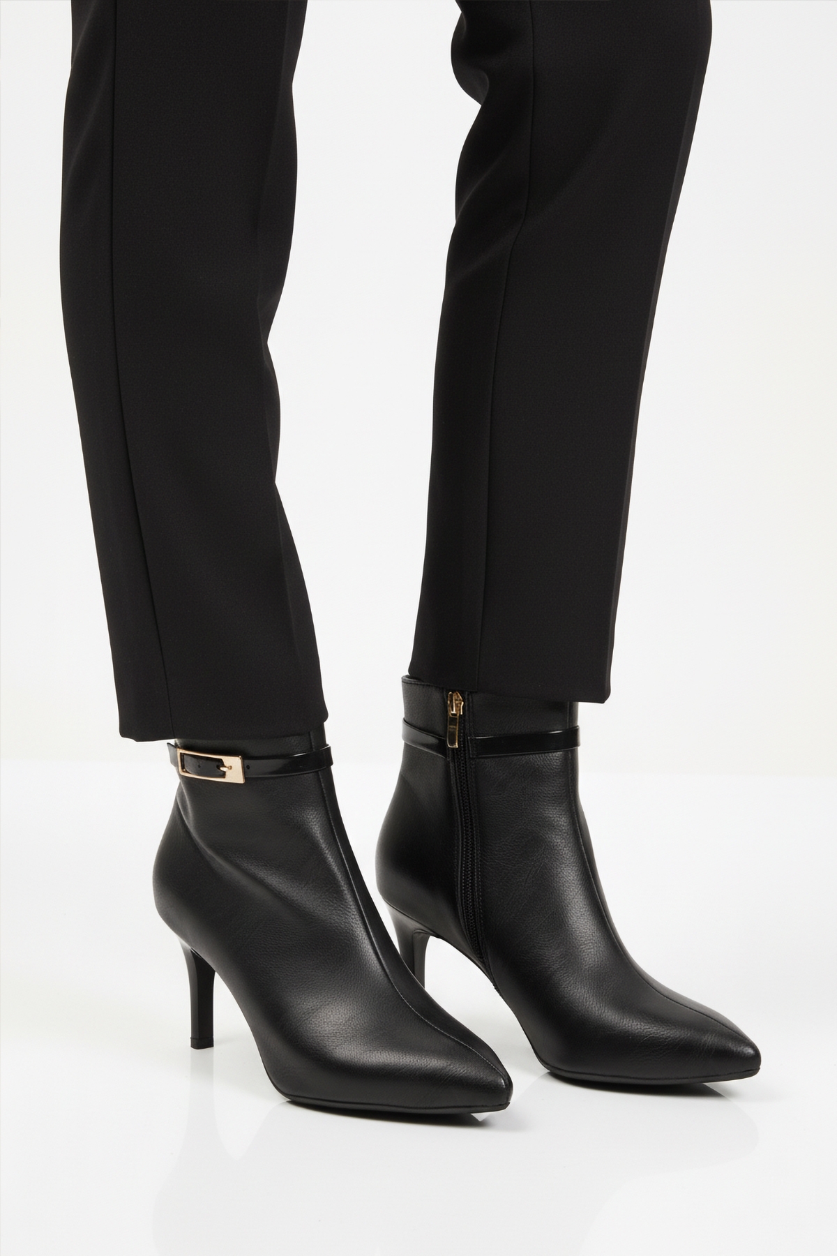 Siyah İçi Polarlı İnce Topuklu Fermuarlı Kadın Bot 2611 Z - Görsel 2