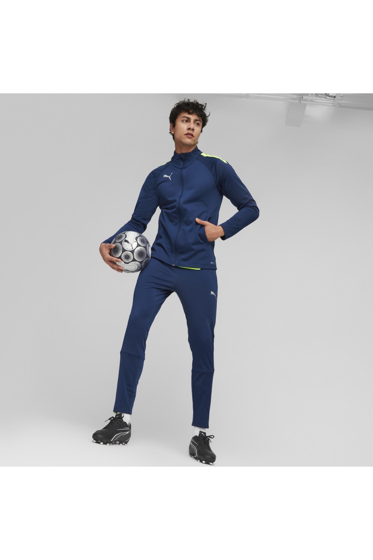 Puma Puma Siyah 10748301 Vitoria Fg/Ag Erkek Krampon Sneaker | Flo Siyah - 9. görsel