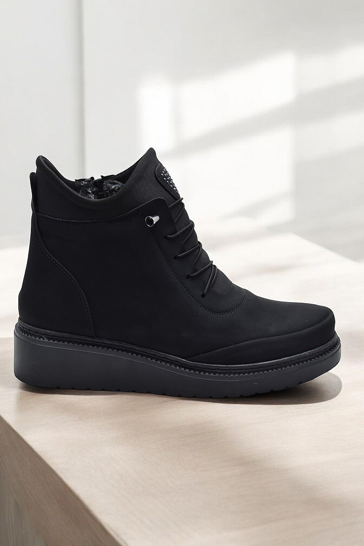 211 Zümrüt Ortopedik Taban Lastik Bağcıklı Fermuarlı İçi Kürklü Siyah Kadın Bot Ayakkabı - Görsel 2