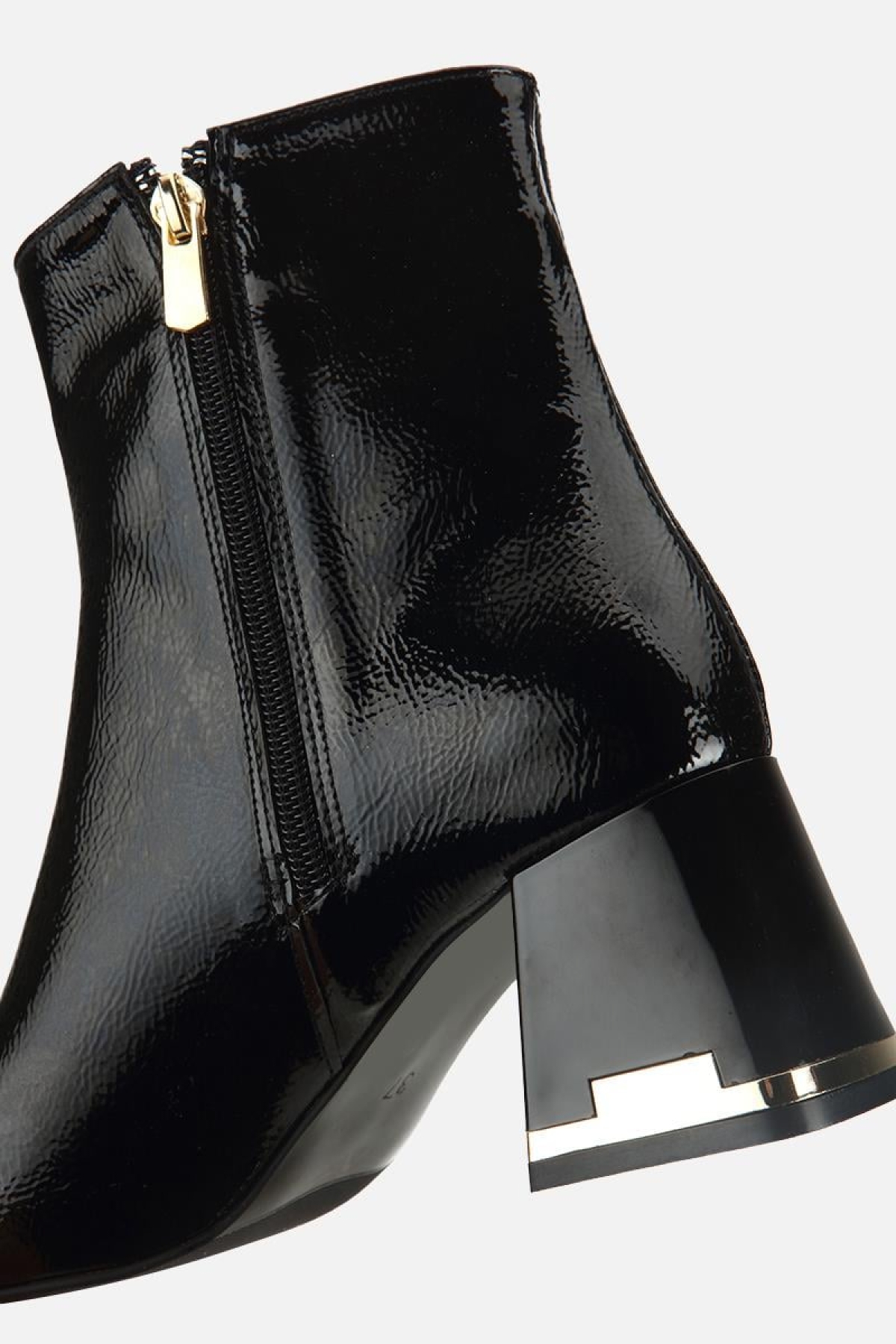 Yaya By Hotiç Yaya By Hotiç Kadın Rugan Siyah Dikiş Detaylı Küt Burunlu Topuklu Bot | Flo Siyah - 7. görsel