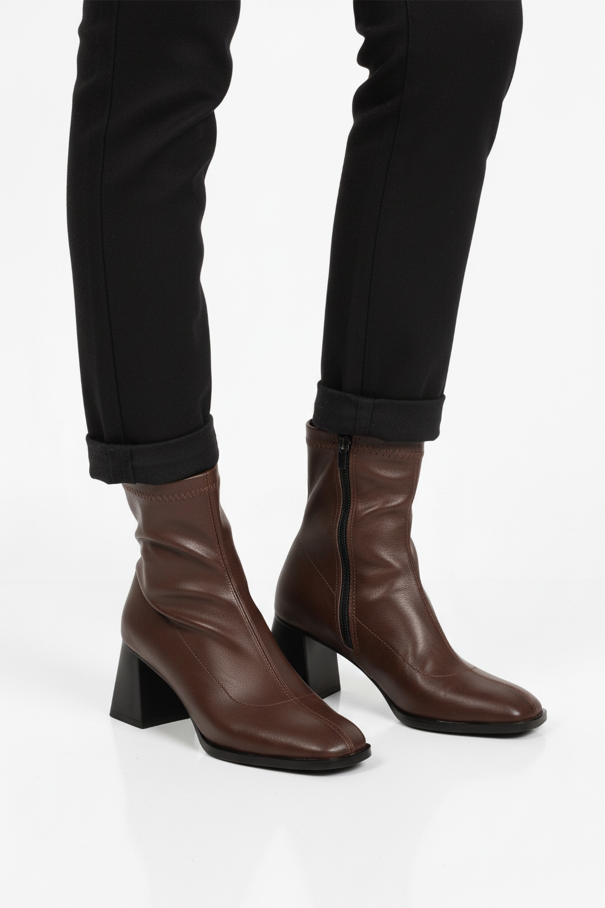 Aspor Kahve Polarlı Fermuarlı Streç Kadın Topuklu Bot - Görsel 2