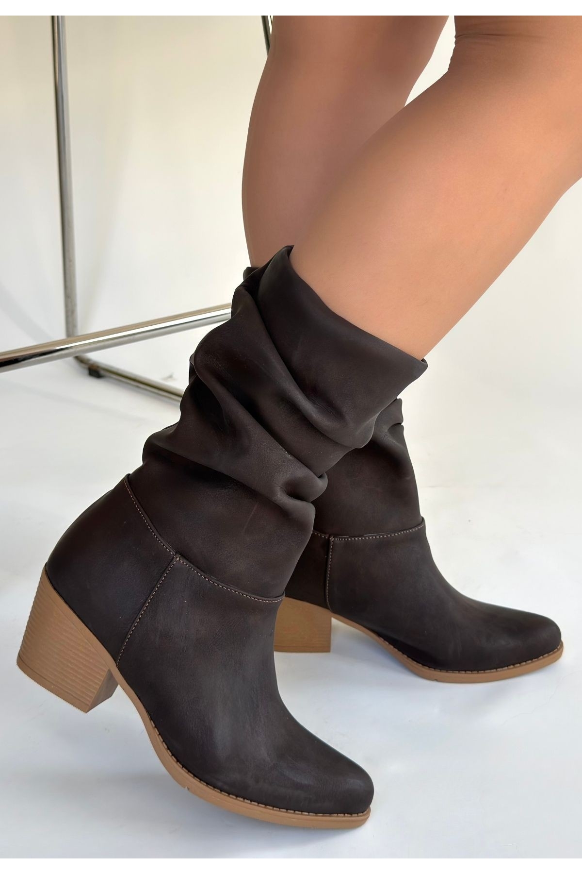 Pabucmarketi Pabucmarketi Kahverengi Acı Kahve Nubuk Kadın Topuklu Bot | Flo Kahverengi - 3. görsel