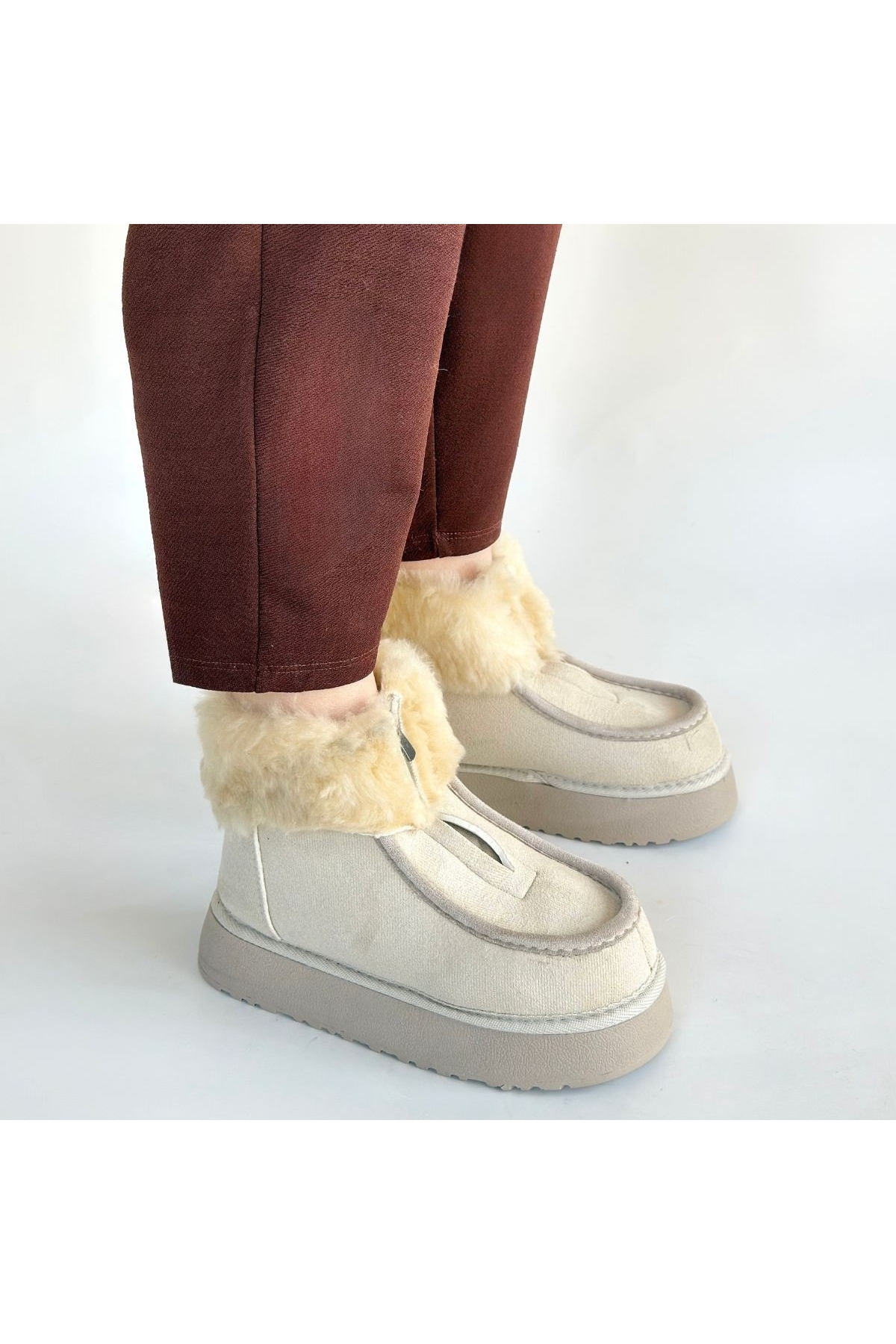 Bej Süet Kadın Düz Bot - Görsel 5