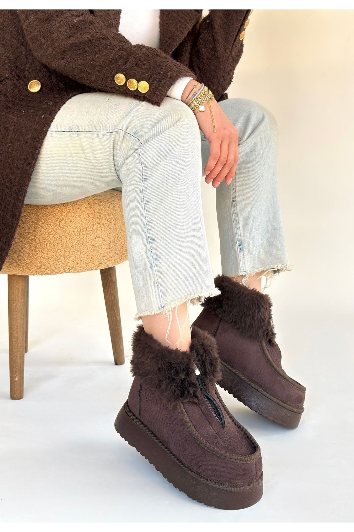Kahverengi Süet Kadın Düz Bot - Görsel 4