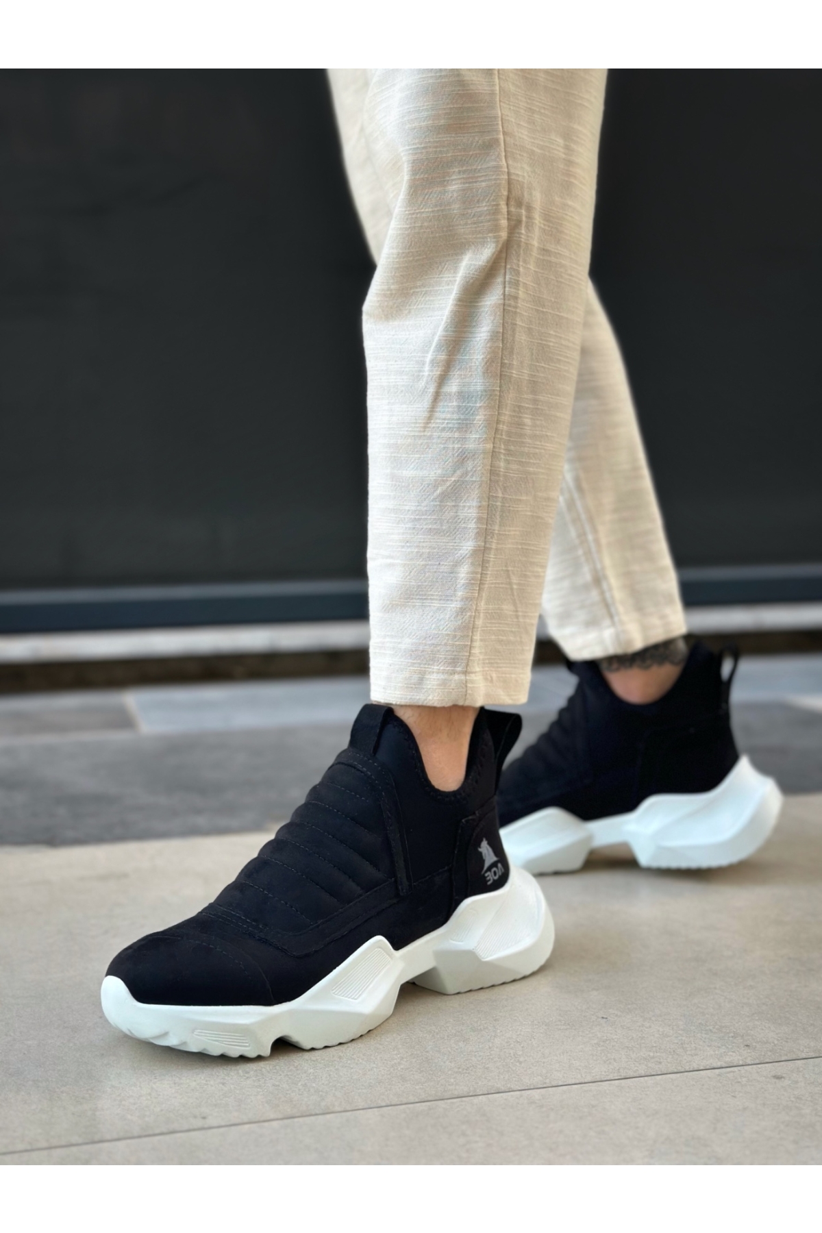 Pabucmarketi Pabucmarketi Çok Renkli Bağcıksız Erkek Spor Bot SİYAH SÜET (BEYAZ TABAN) | Flo Çok Renkli - 2. görsel