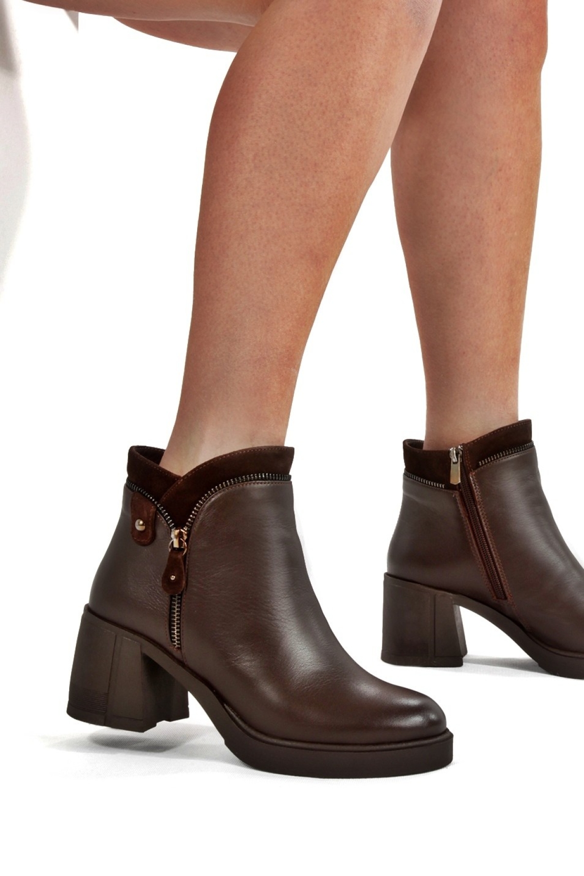Modabuymuş Modabuymuş Kahverengi Hakiki Deri Koyu Kahve Rengi Kalın Topuklu Fermuarlı Kadın Bot Sayano Flo'da! Kahverengi - 4. görsel