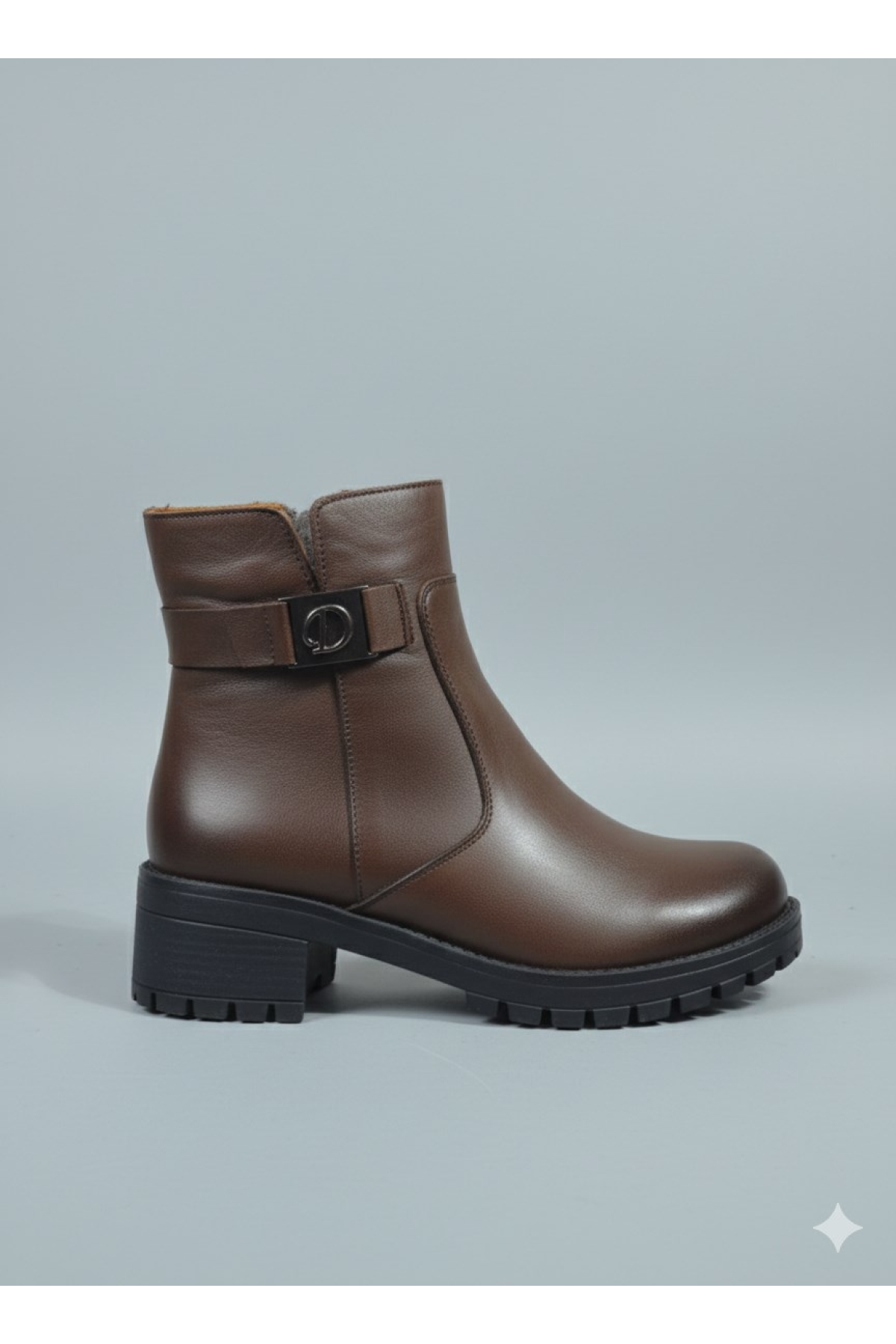 Marka Yılmaz Marka Yılmaz Kahverengi Öztürk Marka Kısa Topuklu (d) Tokalı Kadın Deri İçi Kürklü Bot Marka-822 Flo'da! Kahverengi - 2. görsel