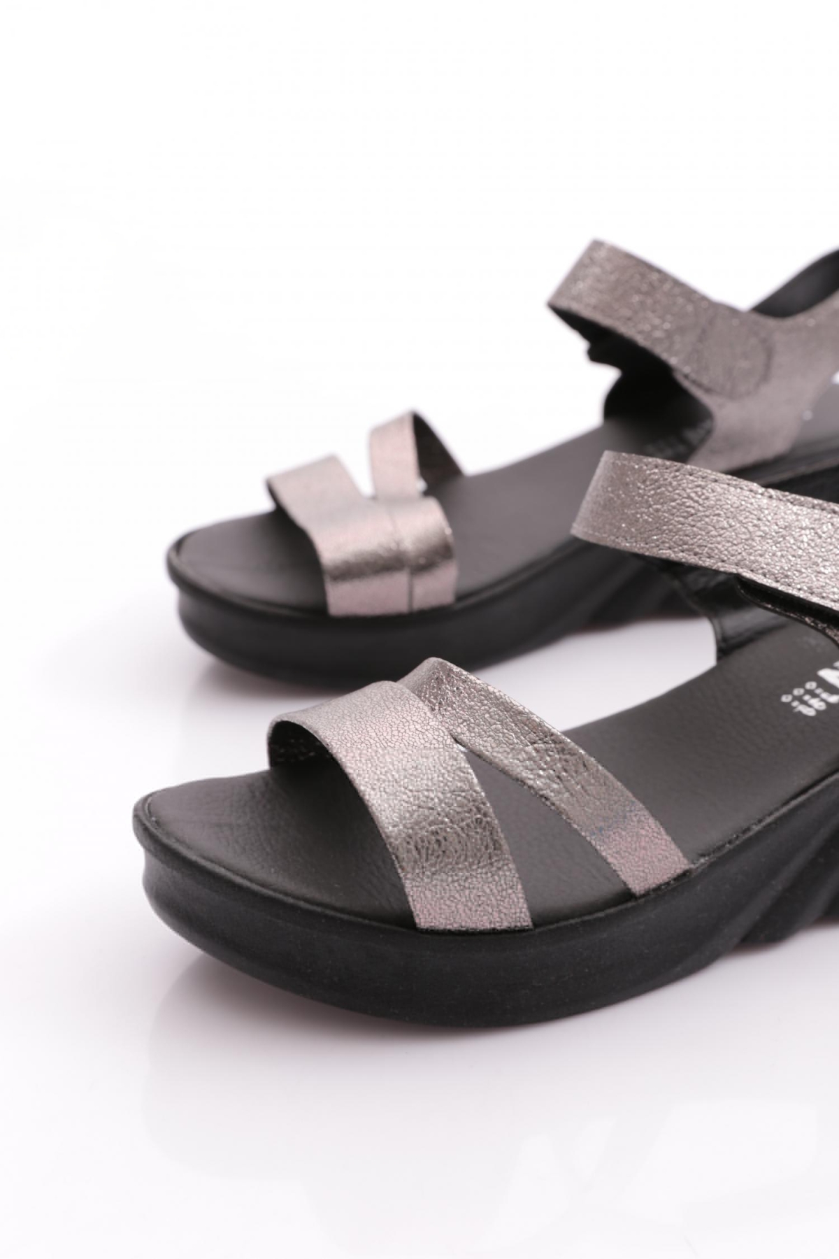 Dgn Dgn Çok Renkli 2100-154-22Y Kadin Çapraz Bantli Bilekten Cirtli Sandalet Flo'da! Çok Renkli - 5. görsel