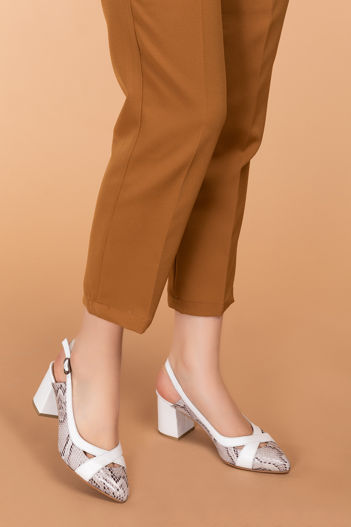 Gondol Kundura Siyah Gondol Kundura Gondol Hakiki Deri Yılan Desen Ayrıntılı Topuklu Ayakkabı şhn.0738